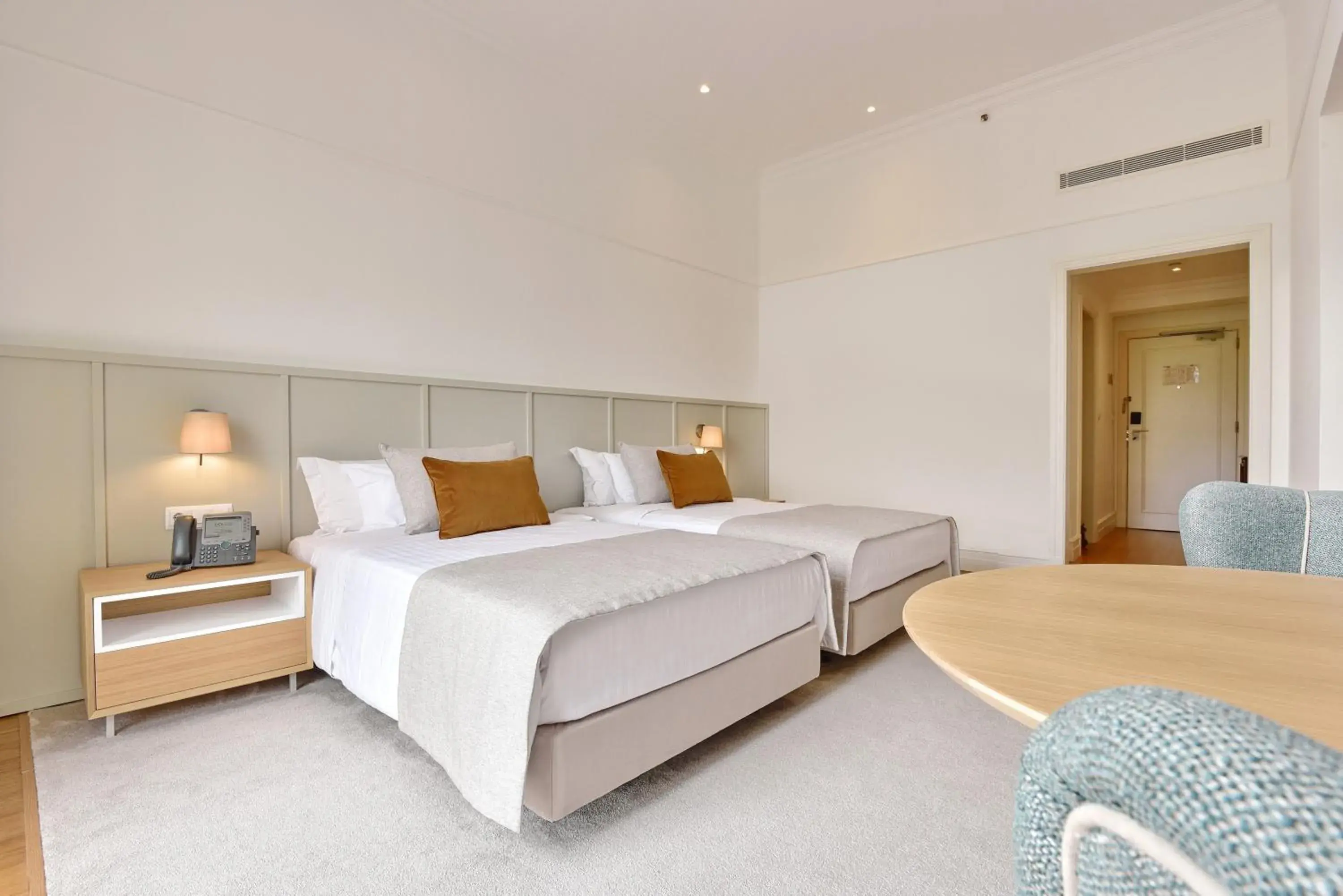 Twin Room with Patio View in Dolce CampoReal Lisboa Twin Room with Patio View in Dolce CampoReal Lisboa