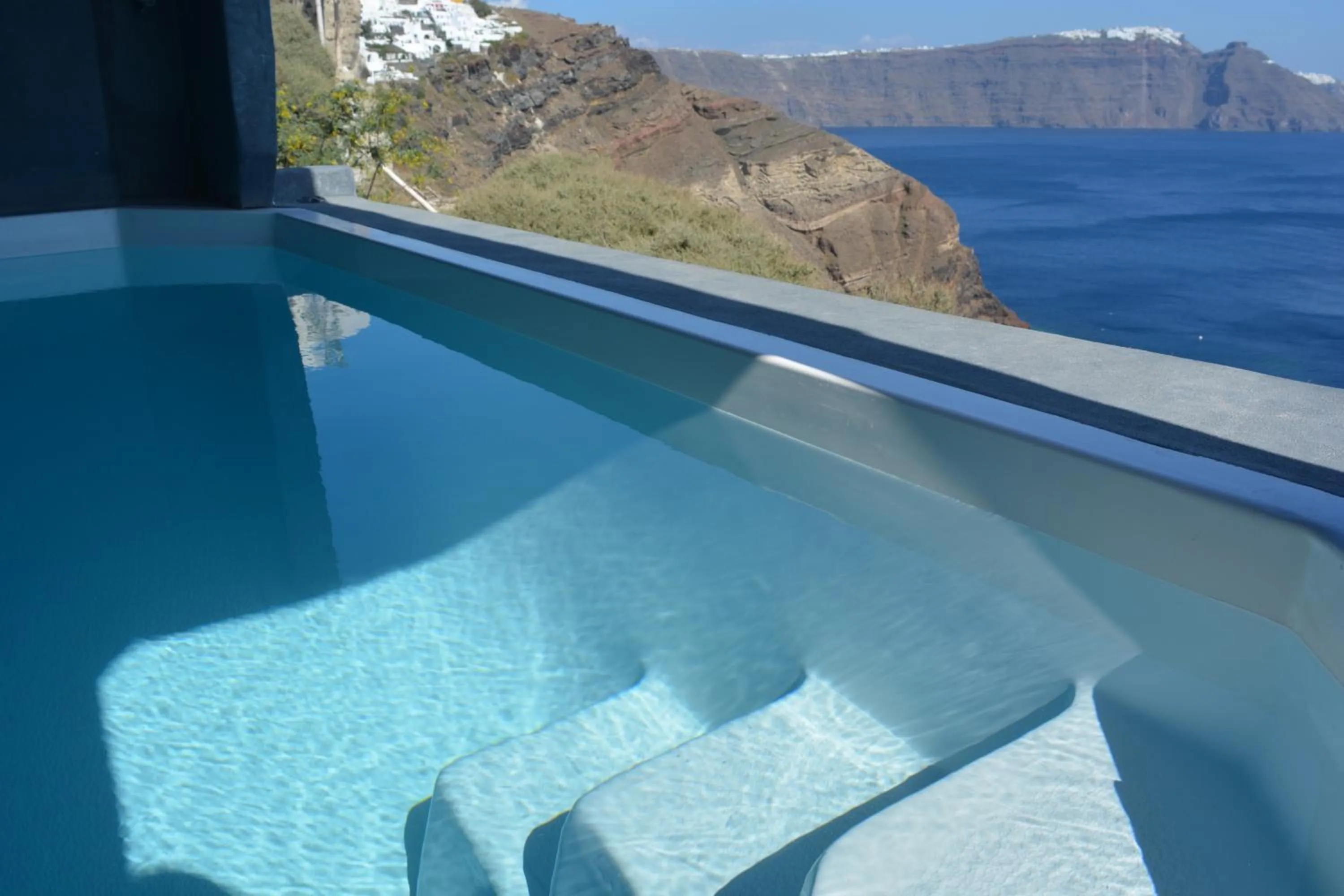 Pool view in White Pearl Villas