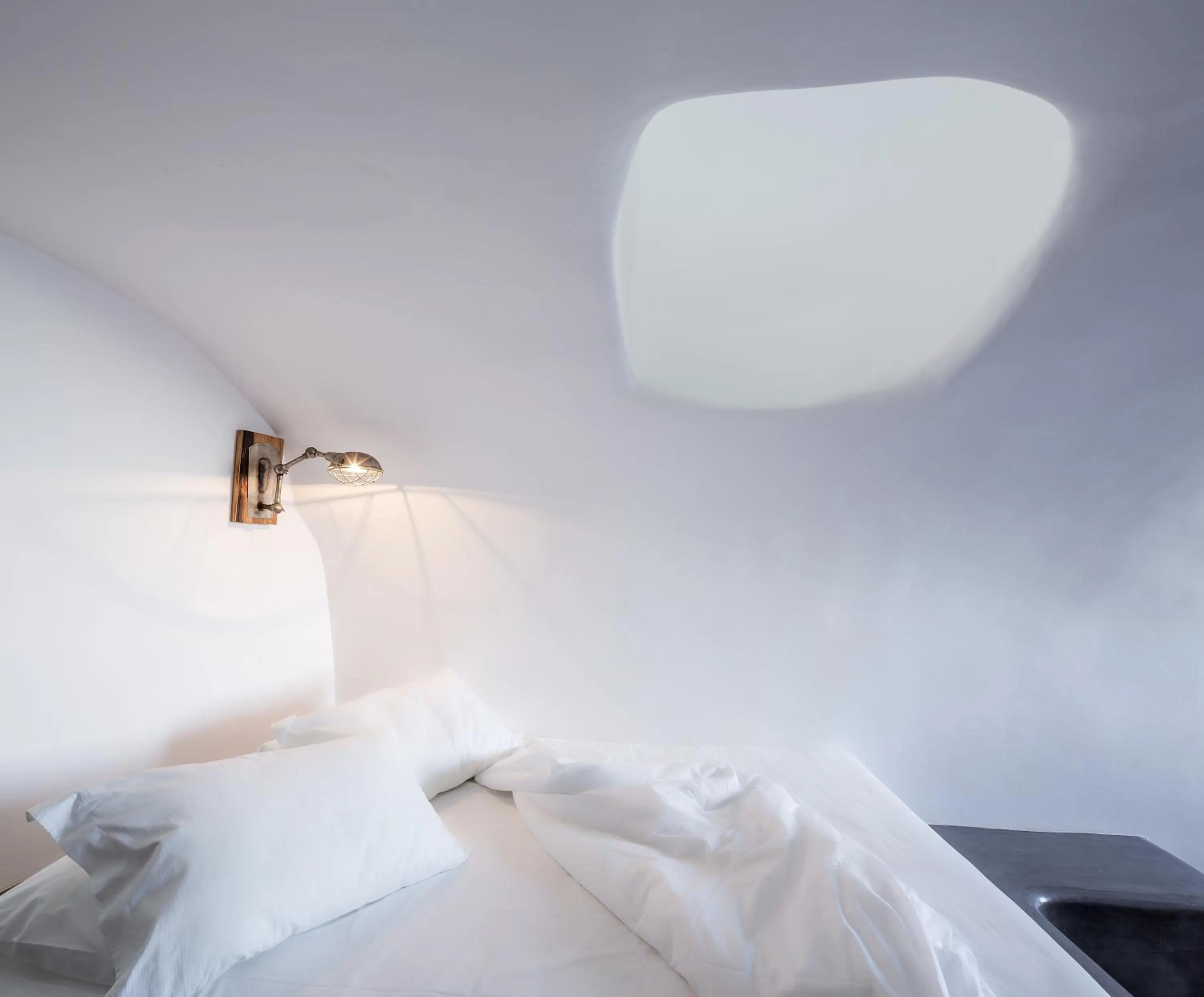 Bed in White Pearl Villas