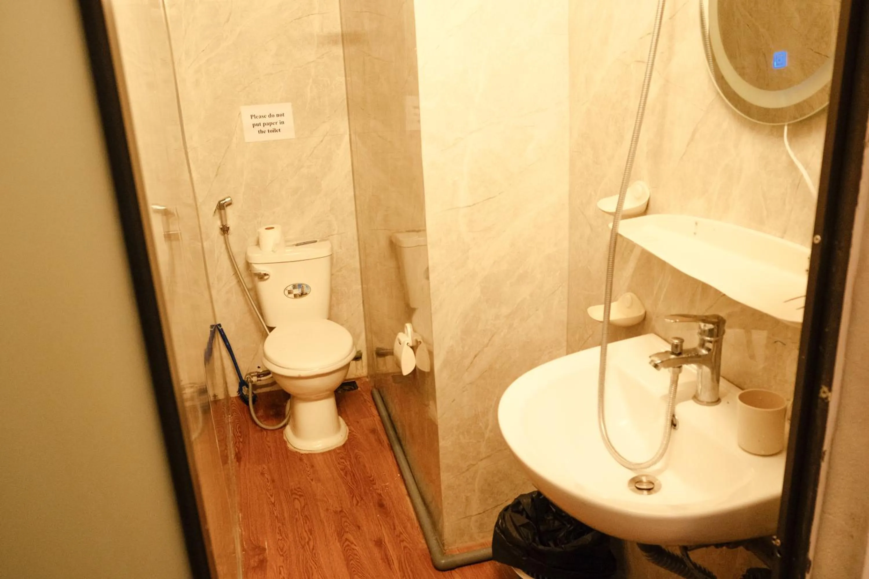 Ubuntu Hostel and Tour