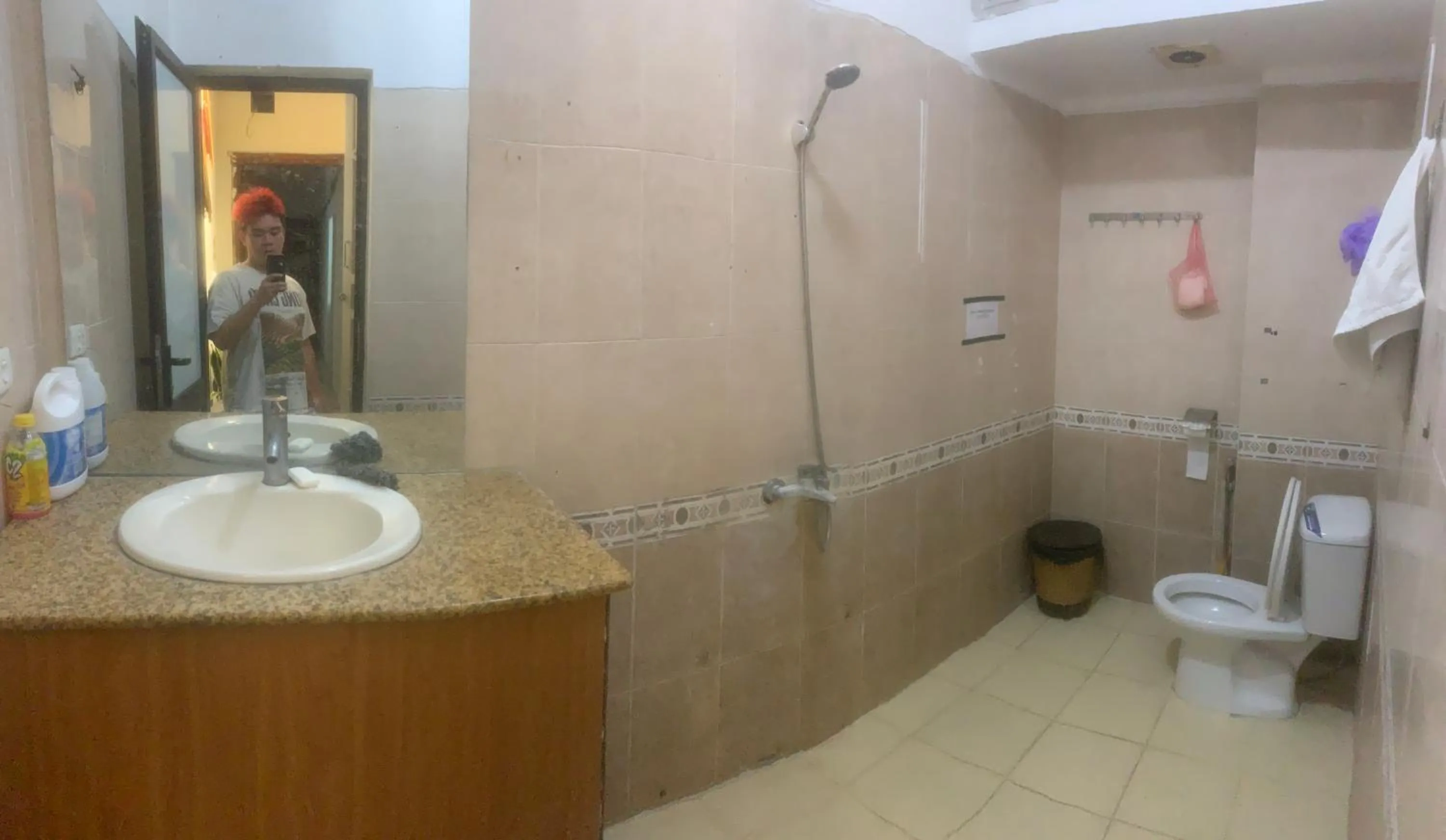 Ubuntu Hostel and Tour