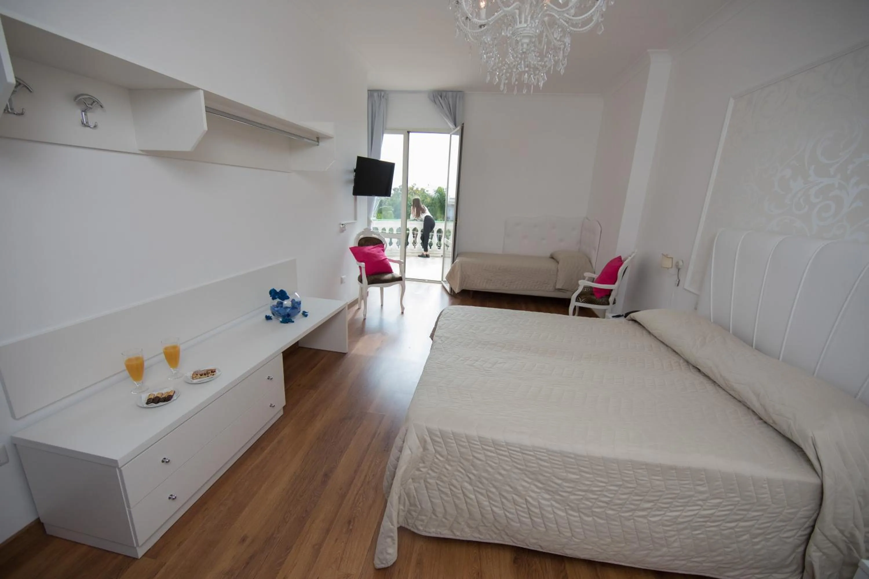 Photo of the whole room, Bed in Hotel Imperiale