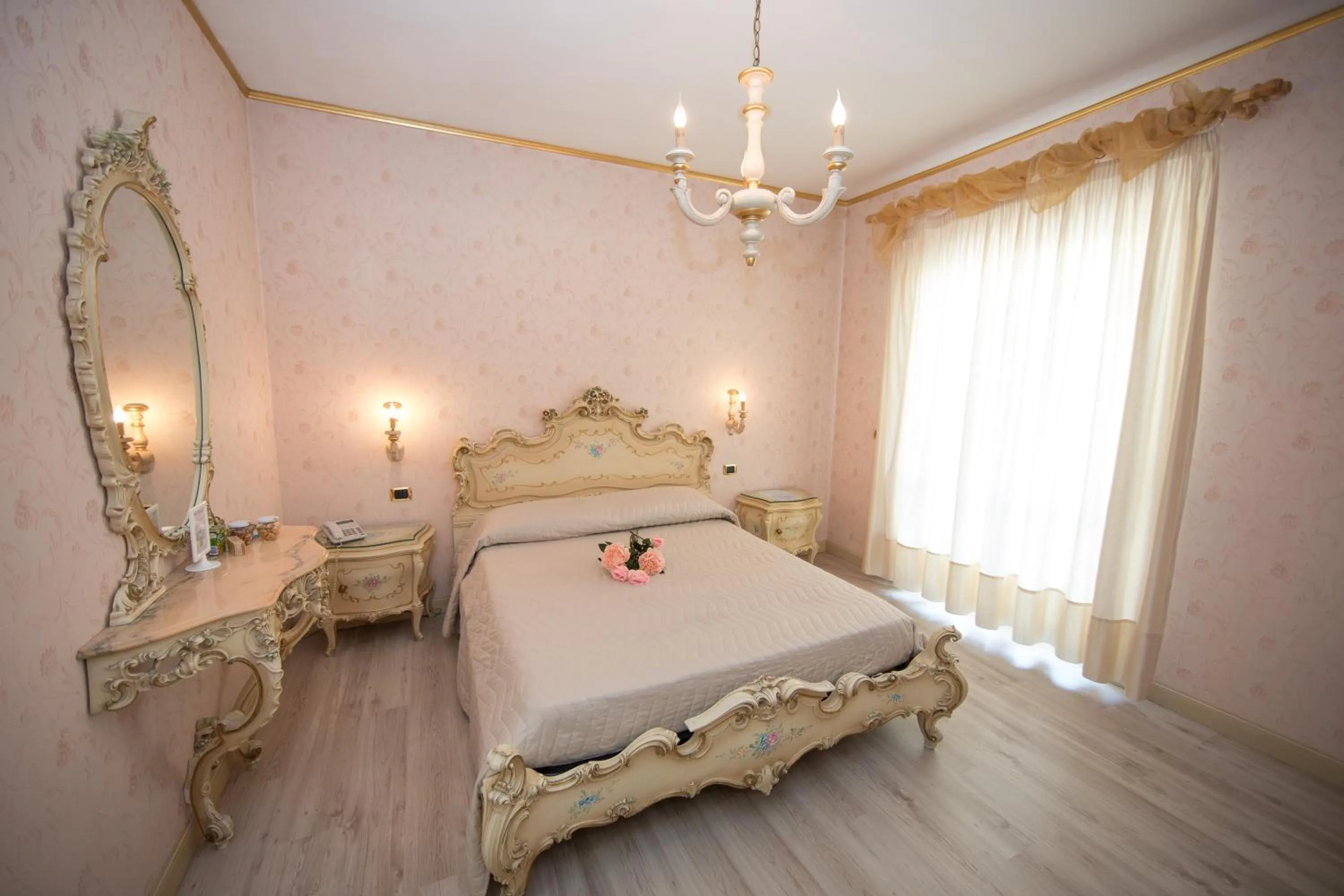 Bed in Hotel Imperiale