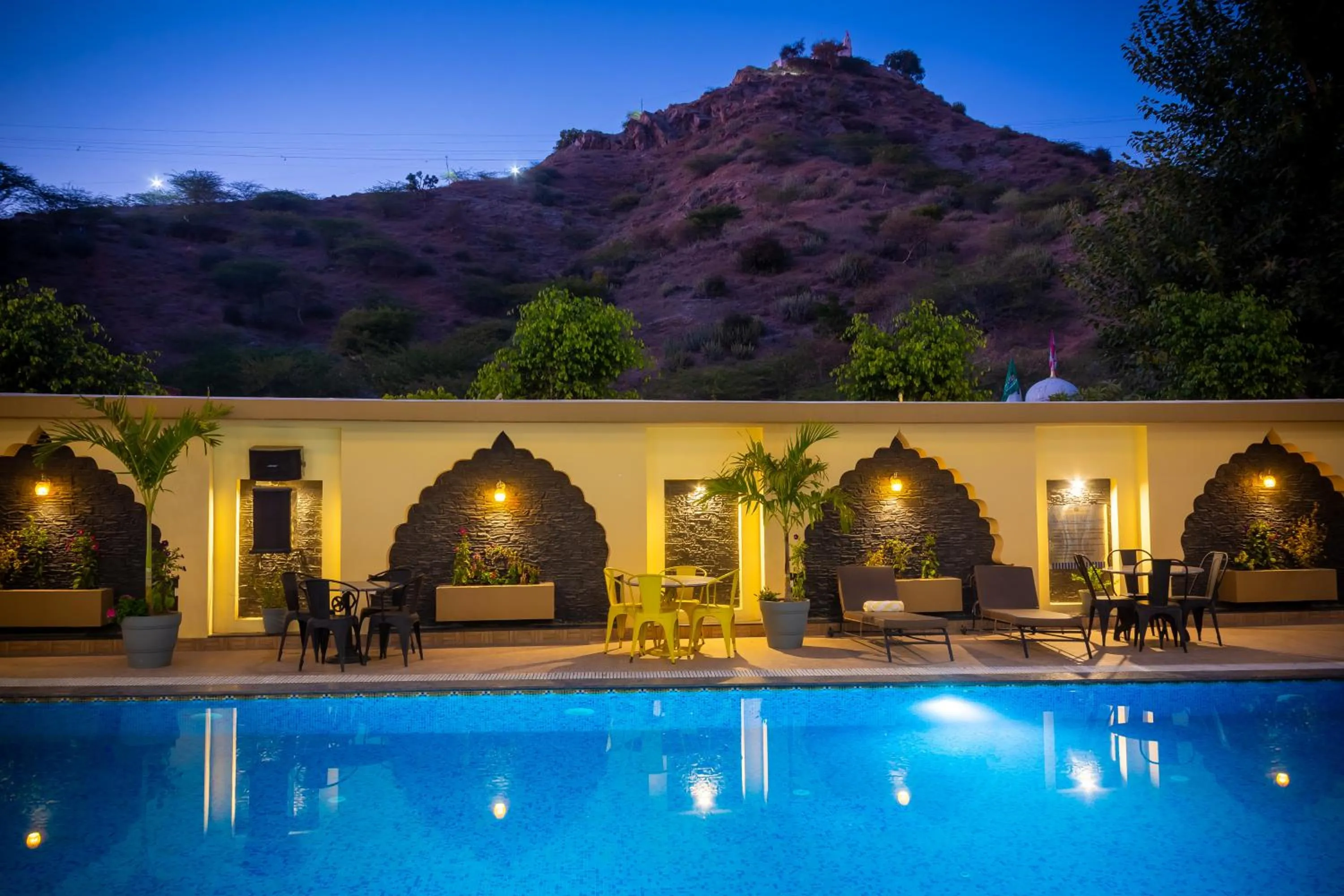 Swimming pool in Hotel Pushkar City Inn