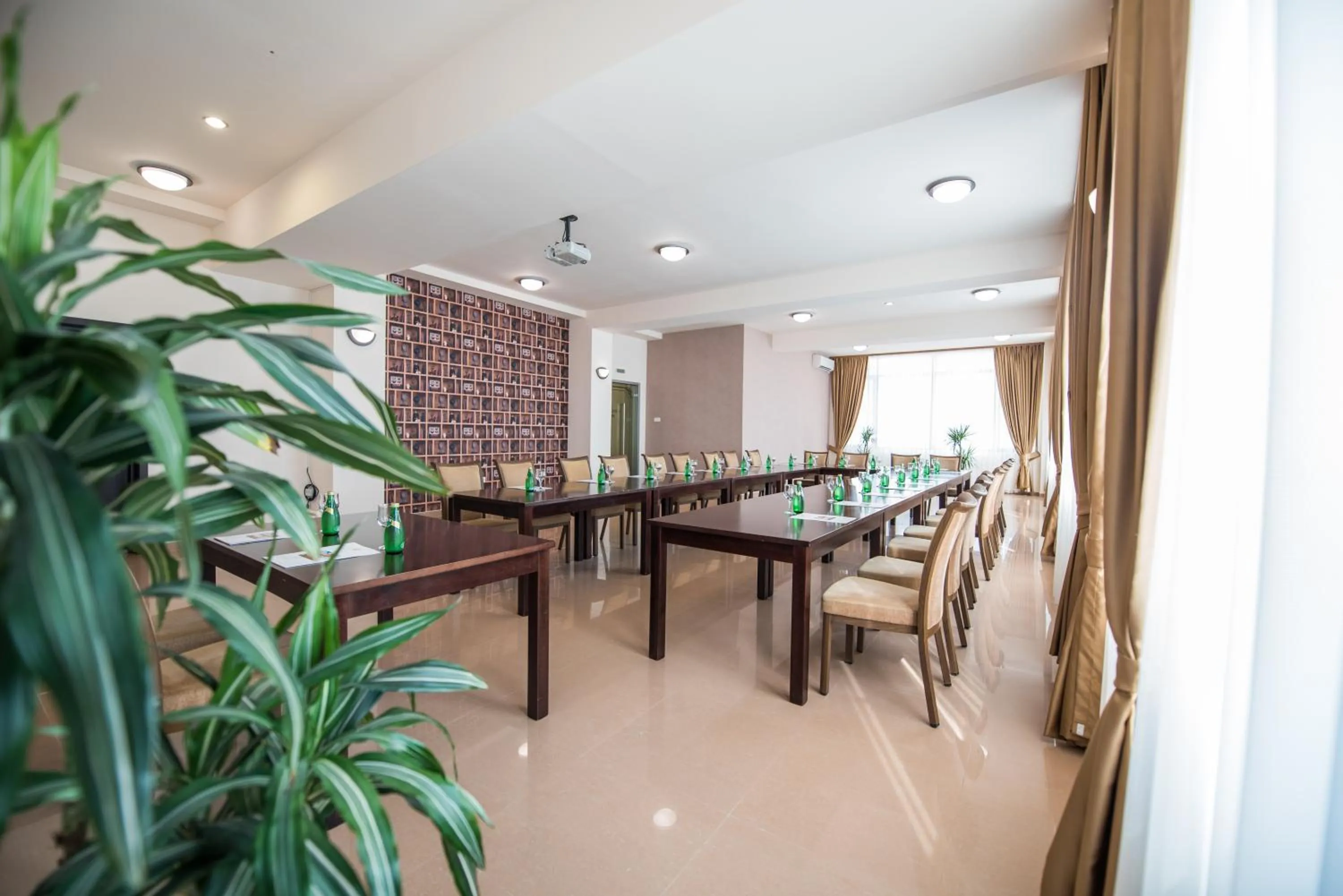 Business facilities in Hotel Oxford