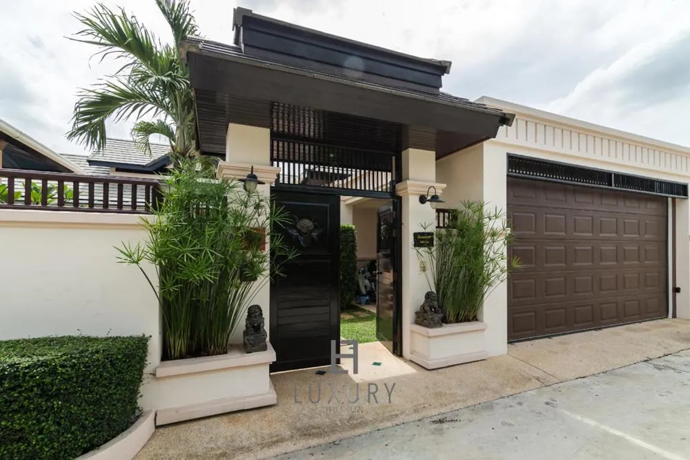 4 Bedroom Private Bali Style Villa HH6