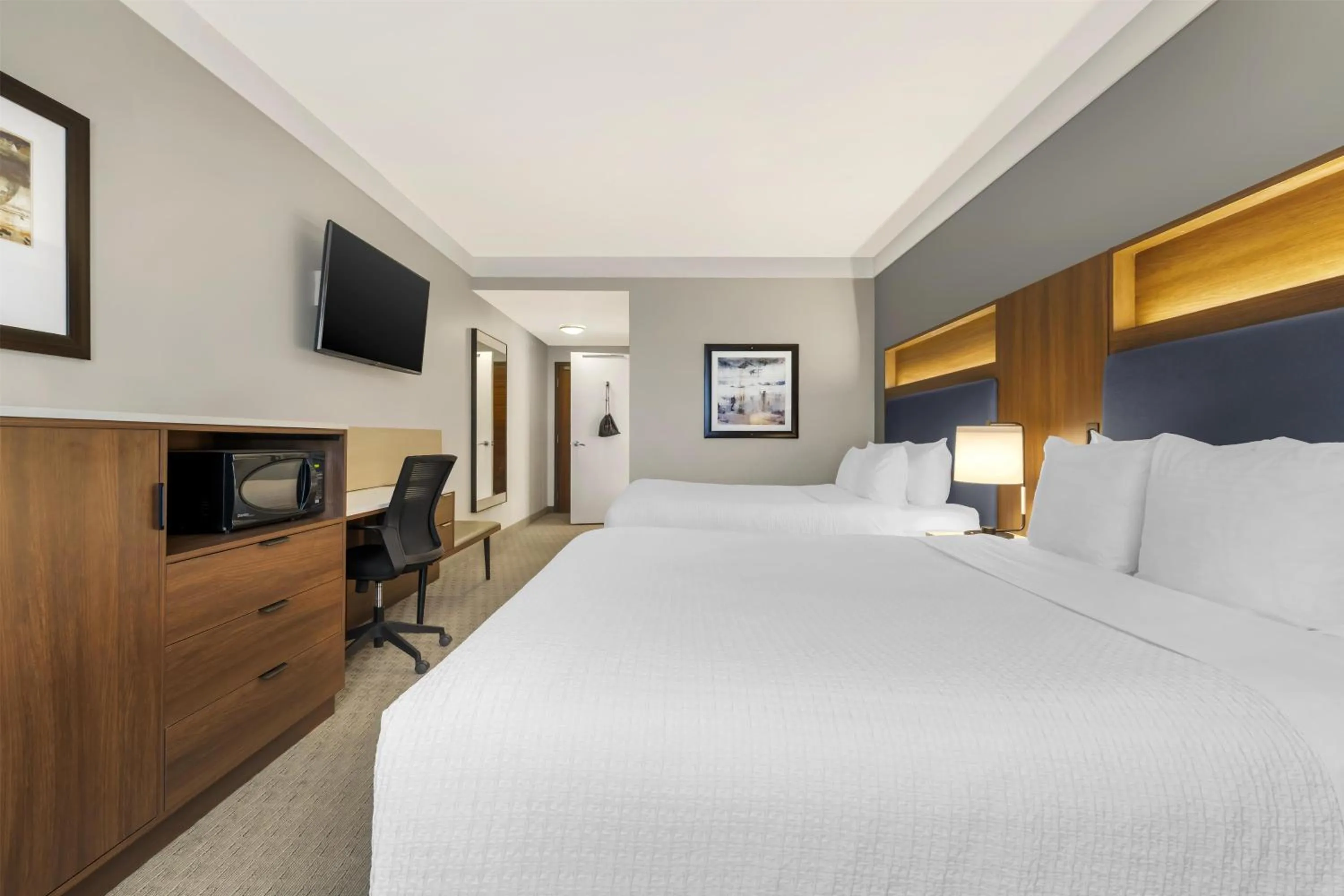 Bedroom, Bed in Best Western Plus Revelstoke