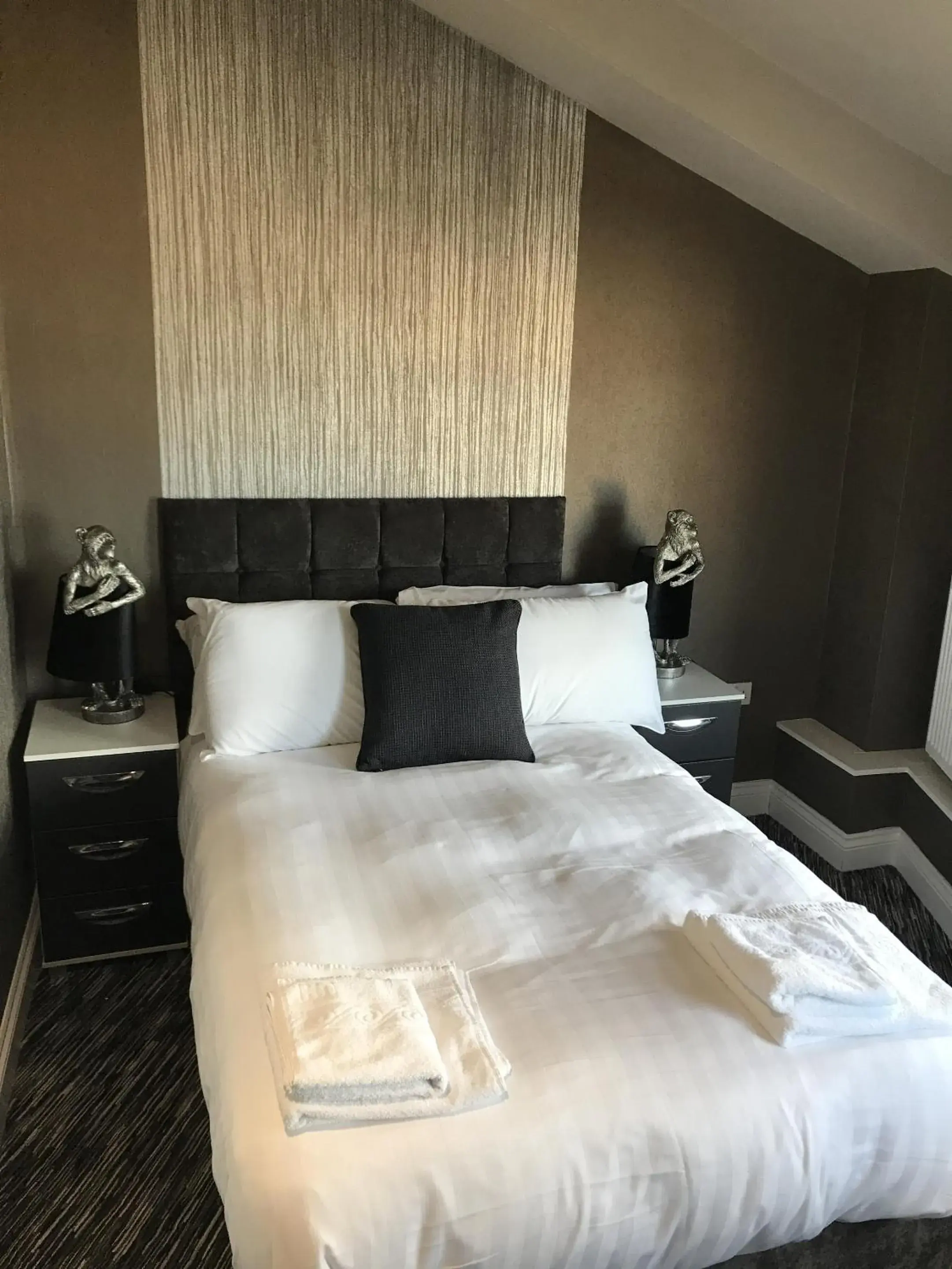 Double Room with Private Bathroom in The Grotto Double Room with Private Bathroom in The Grotto