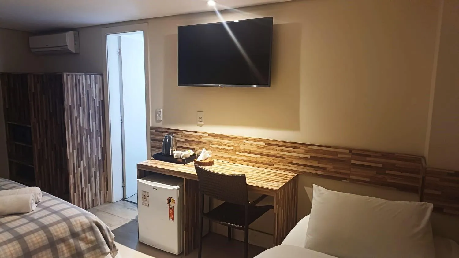 TV and multimedia, Bed in Novo Hamburgo Business Hotel