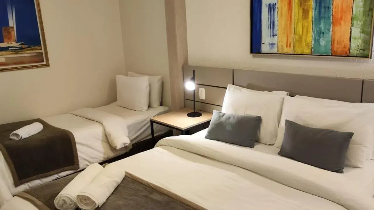 Superior Triple Room - single occupancy in Novo Hamburgo Business Hotel Superior Triple Room - single occupancy in Novo Hamburgo Business Hotel