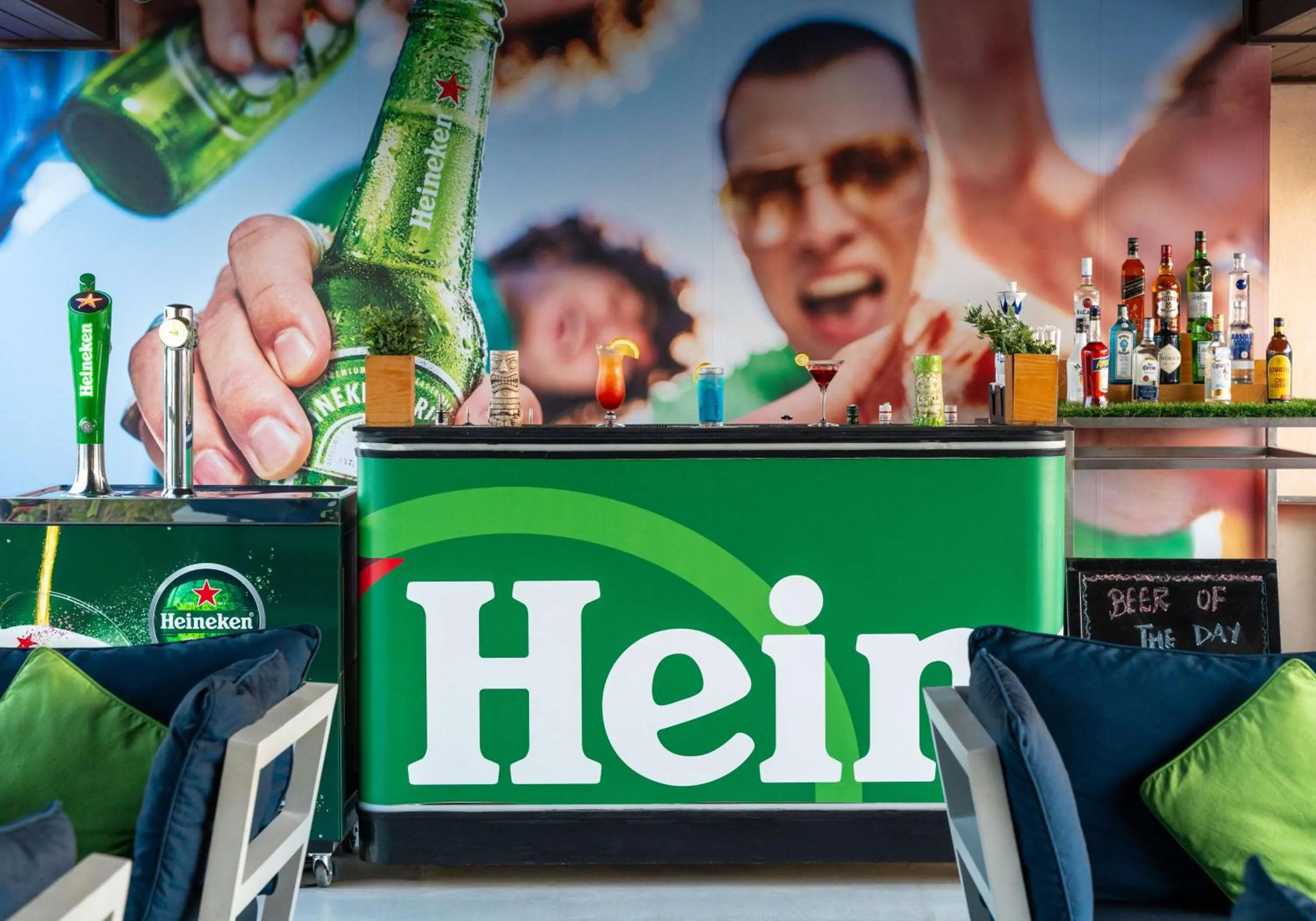 Restaurant/places to eat in DoubleTree by Hilton Dubai Al Jadaf