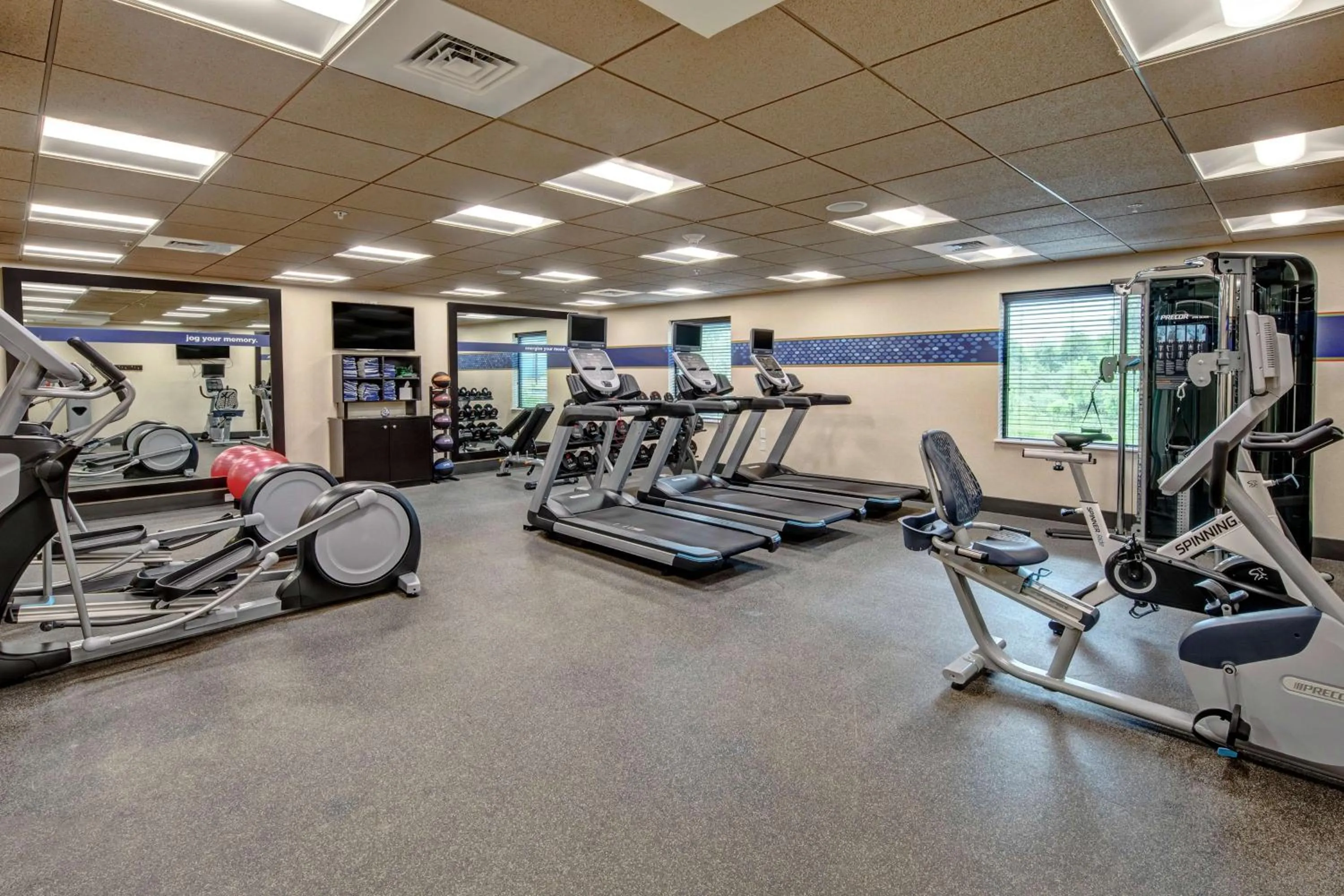 Fitness centre/facilities in Hampton Inn & Suites Culpeper