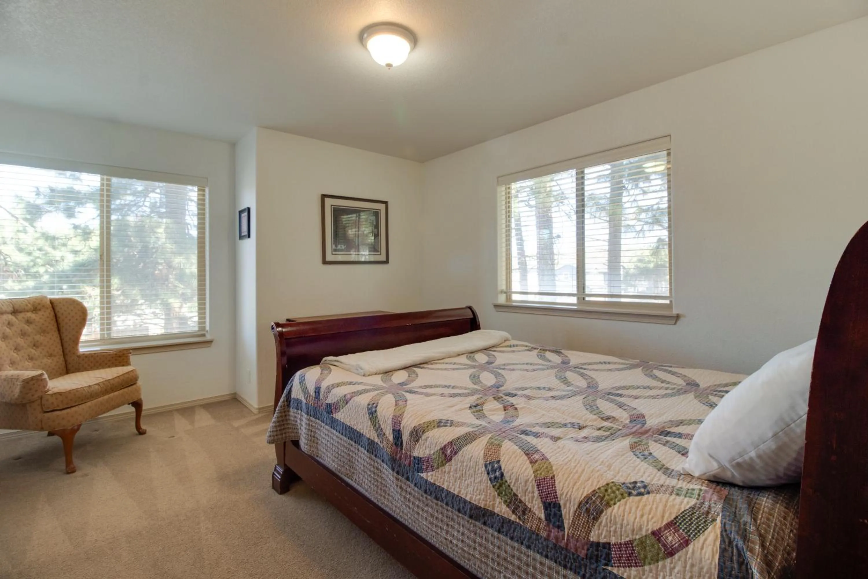 Property building, Bed in Timber Creek Escape