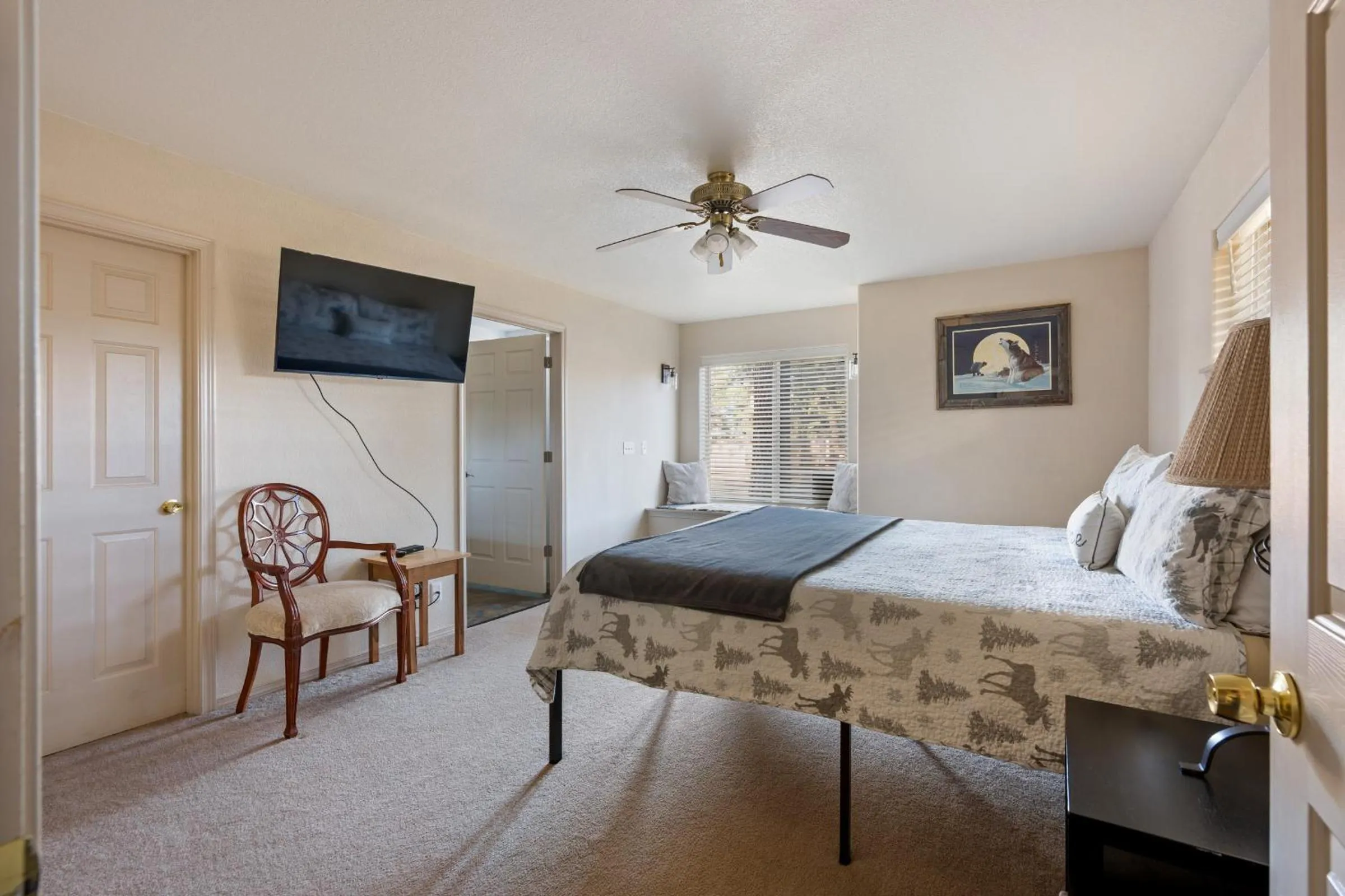 Bed in Timber Creek Escape