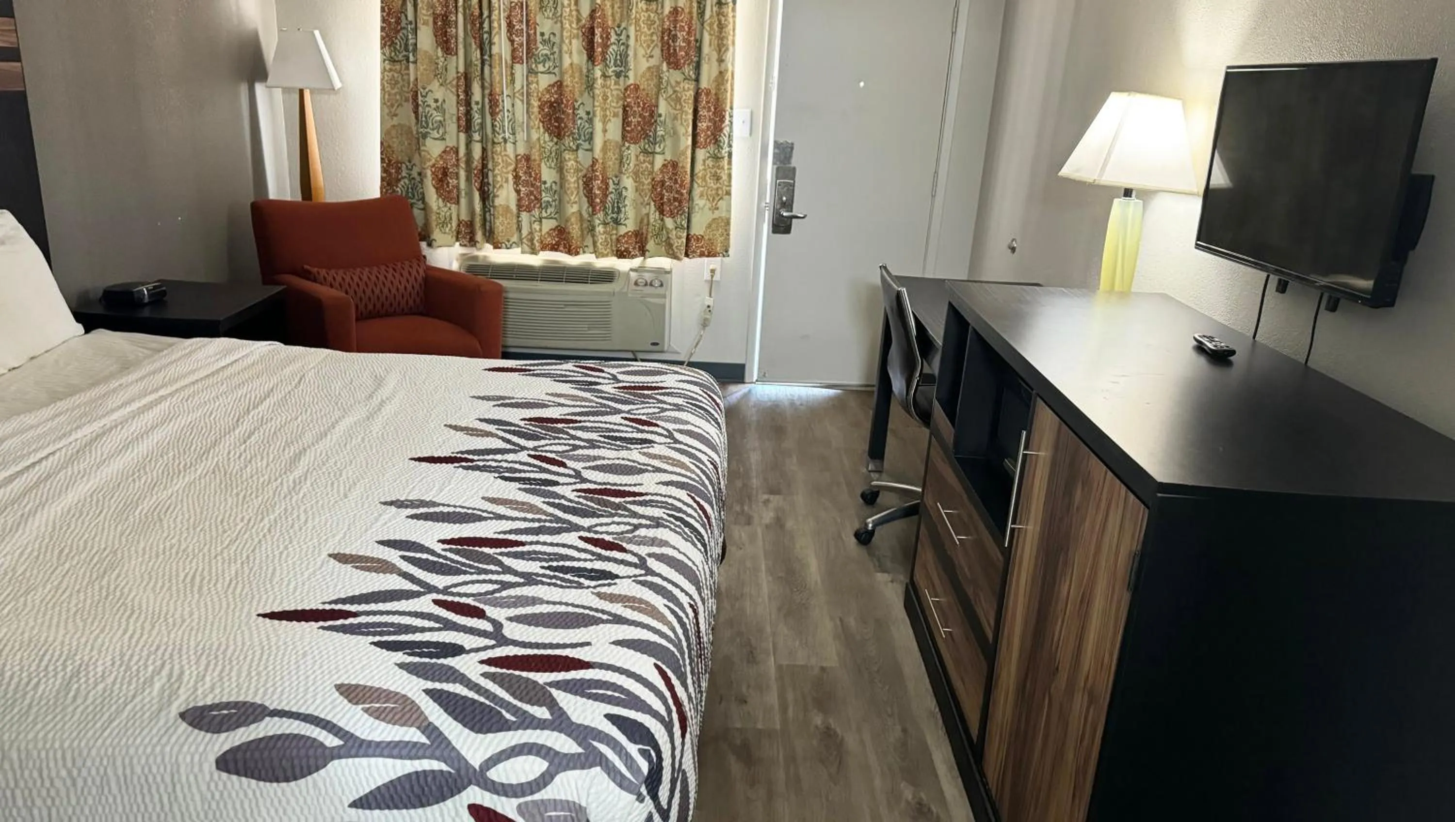 Photo of the whole room, Bed in Magnuson Hotel Sierra Vista