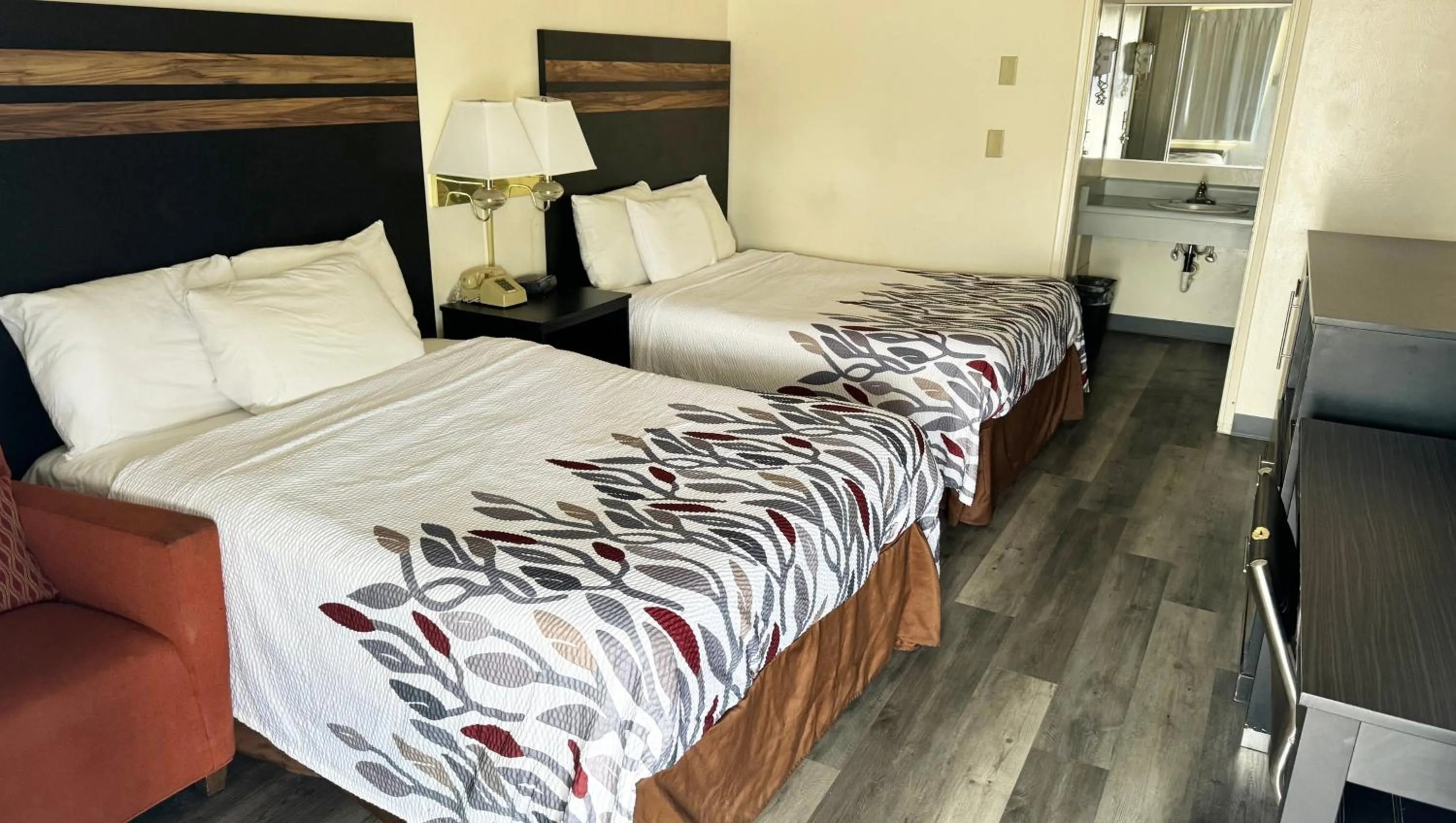 Photo of the whole room, Bed in Magnuson Hotel Sierra Vista