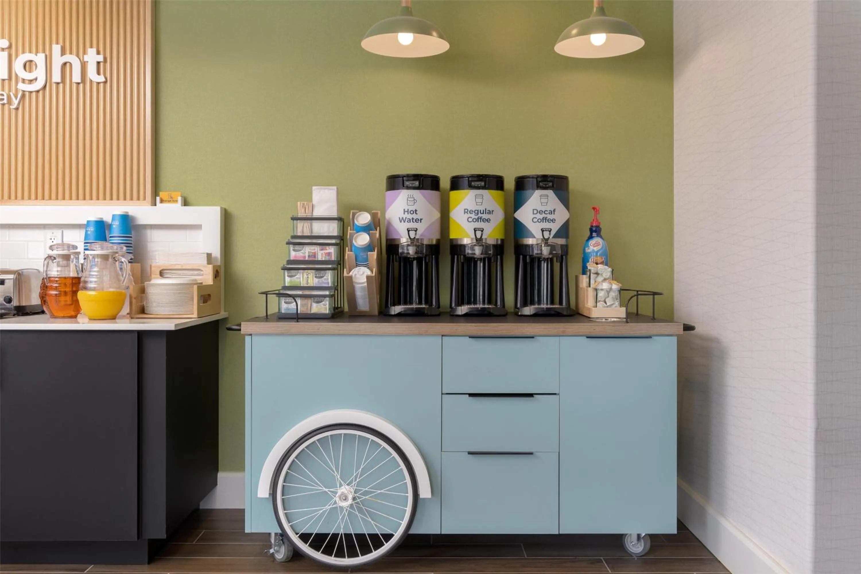 Breakfast in Spark By Hilton Woodstock