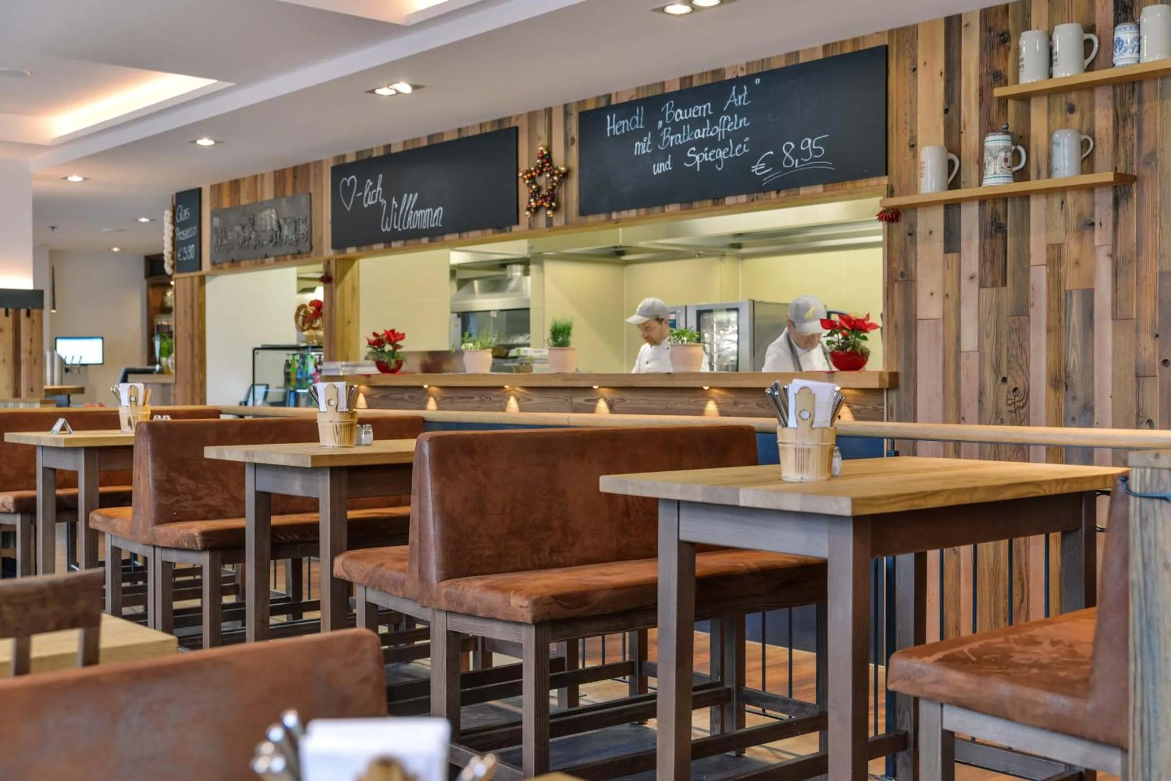 Restaurant/places to eat in HHotel Augsburg