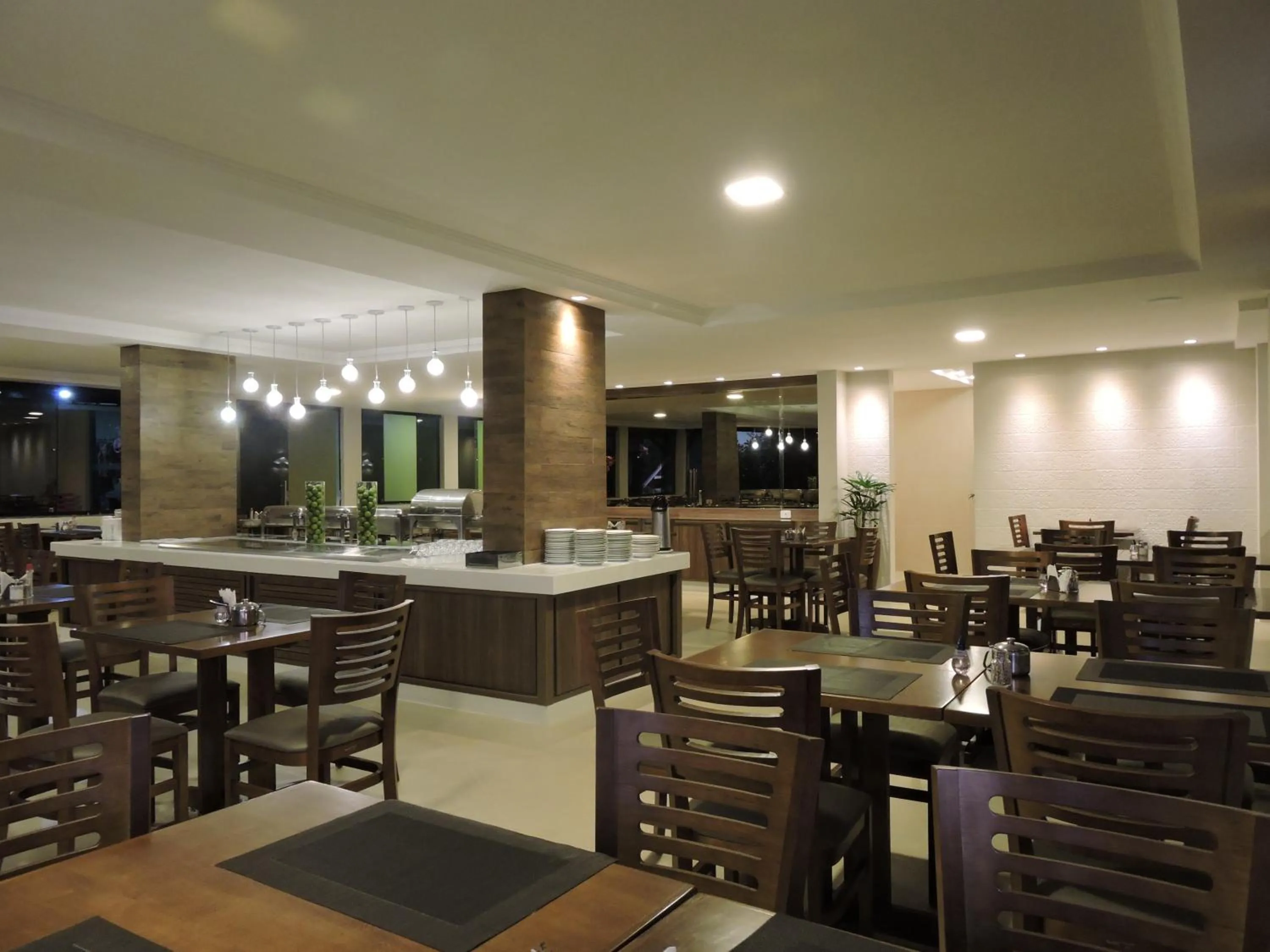 Restaurant/places to eat in Caruaru Park Hotel