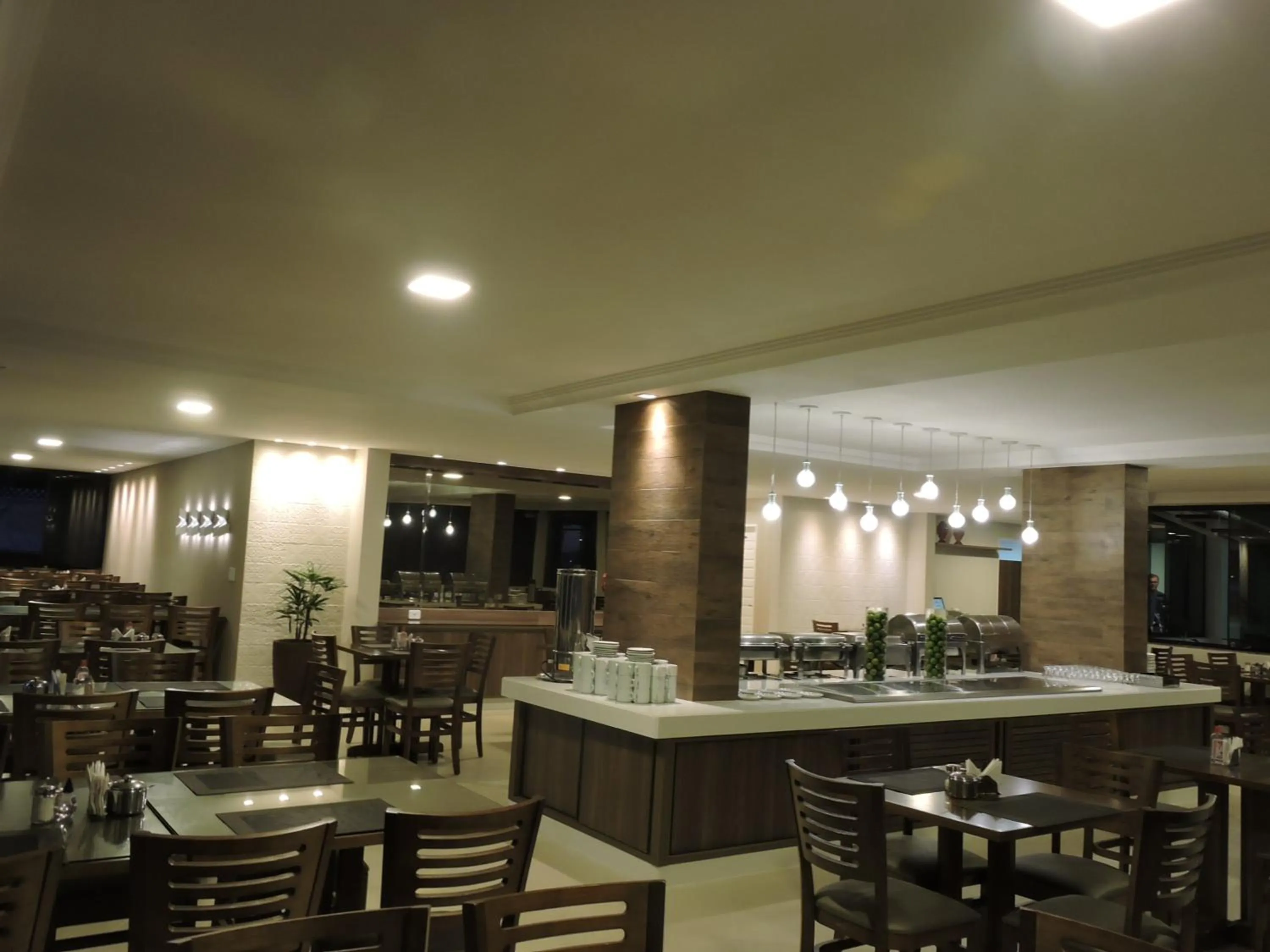 Restaurant/places to eat in Caruaru Park Hotel