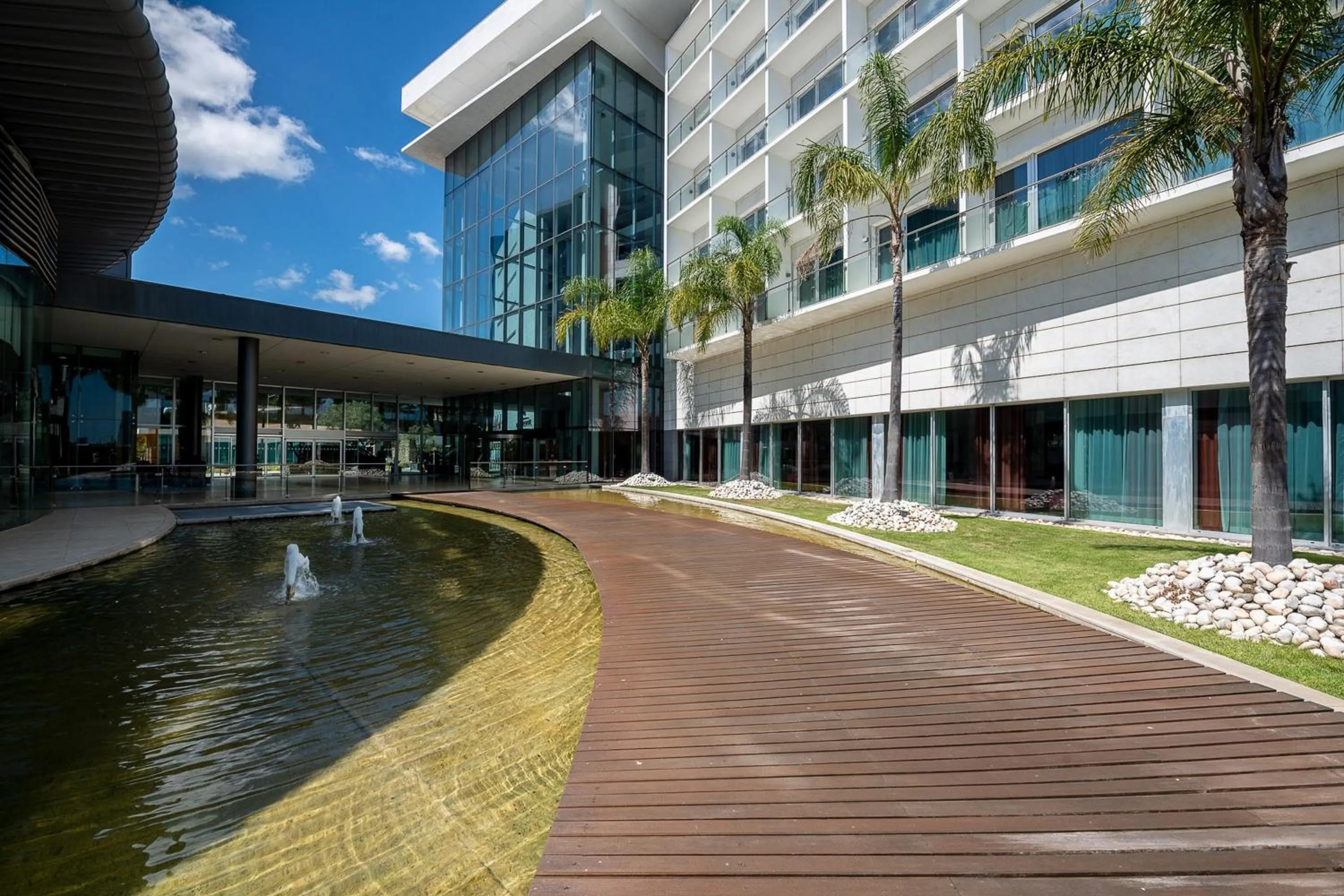 Property building in Lagoas Park Hotel