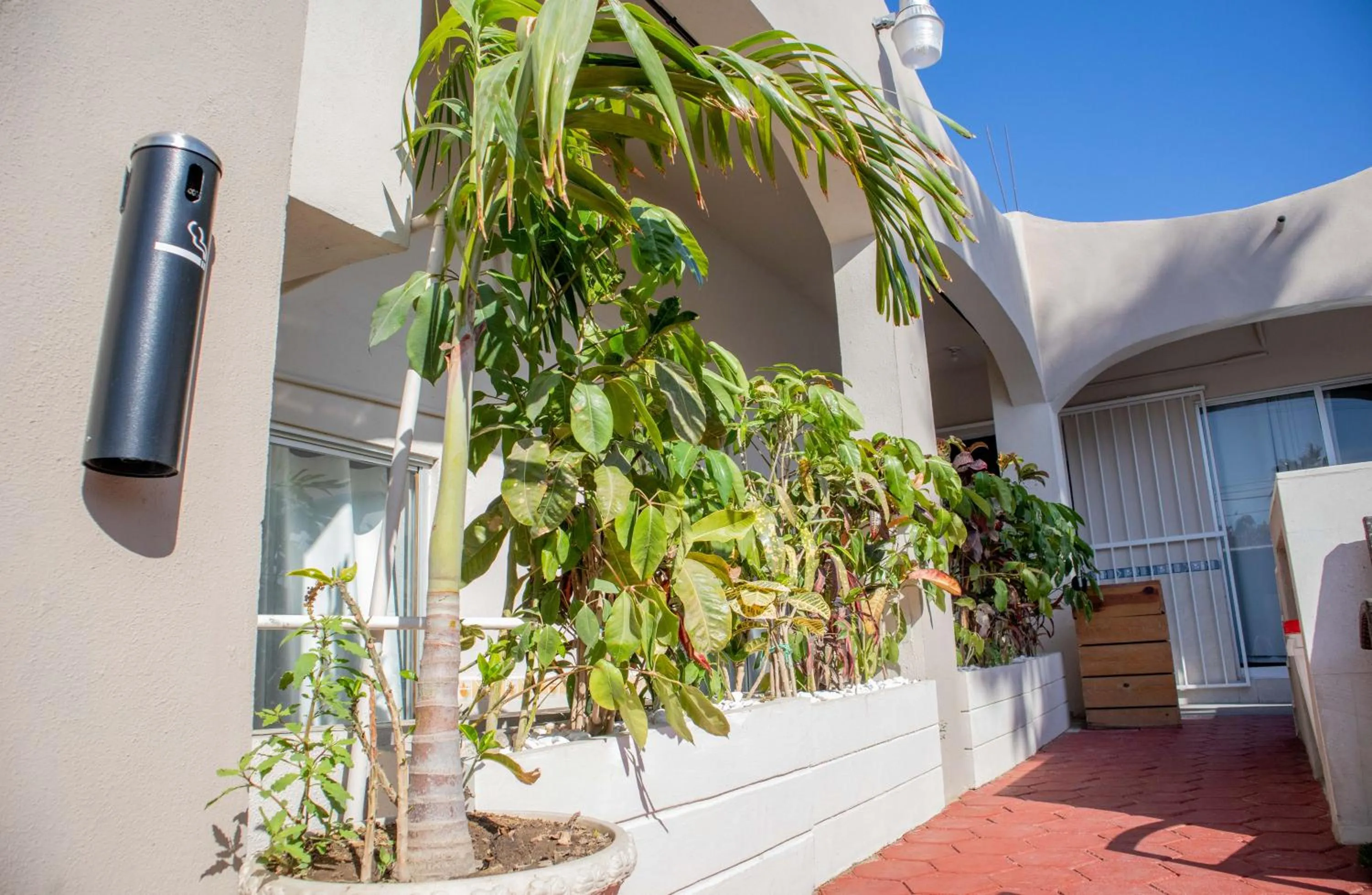 Patio in Donjuan By Melida Hotel