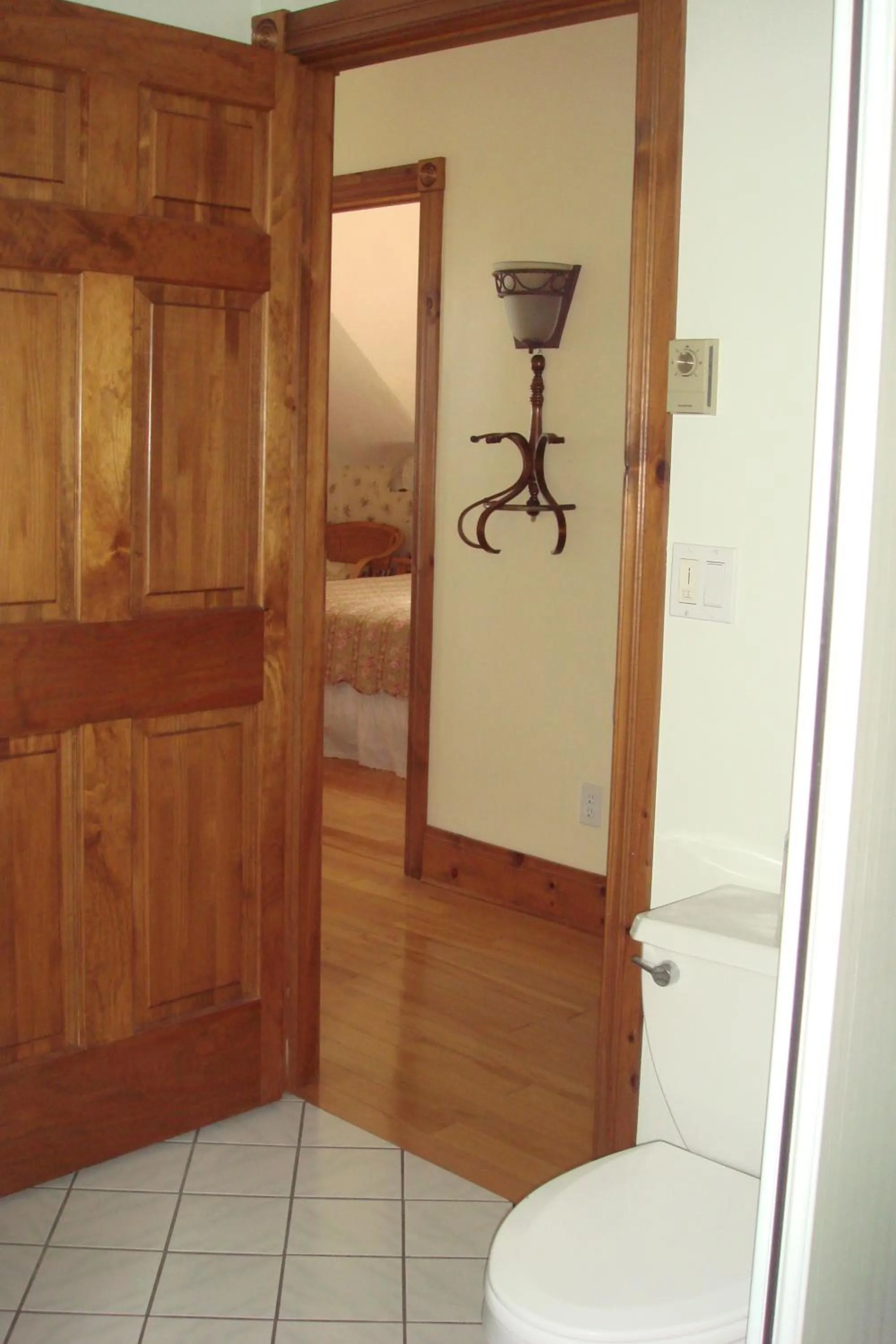 Toilet in Boathouse Country Inn