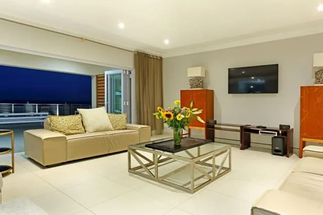 Communal lounge/ TV room in Vetho House Villa Ballito