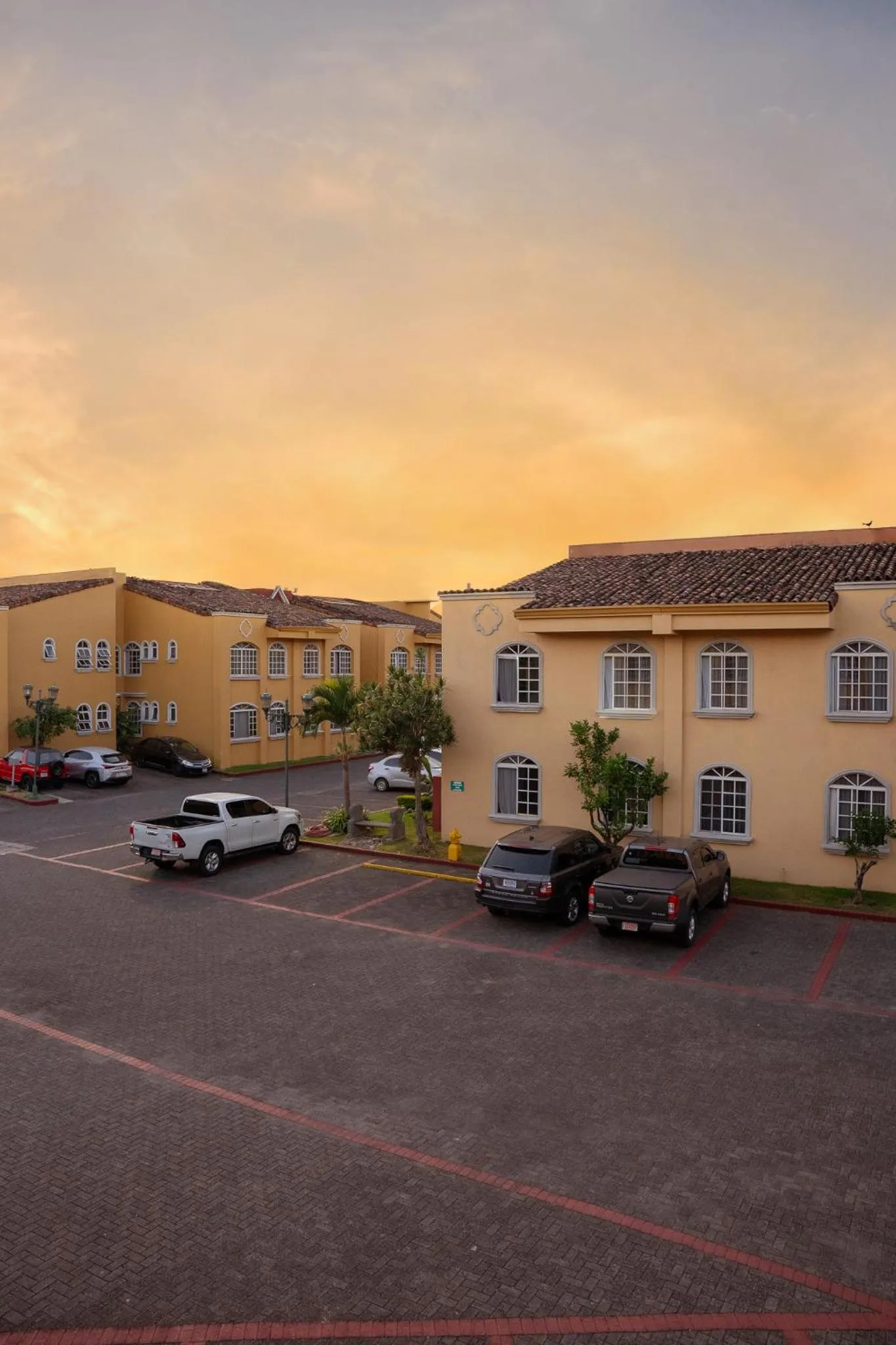 Sunset in Casa Conde Apartamentos