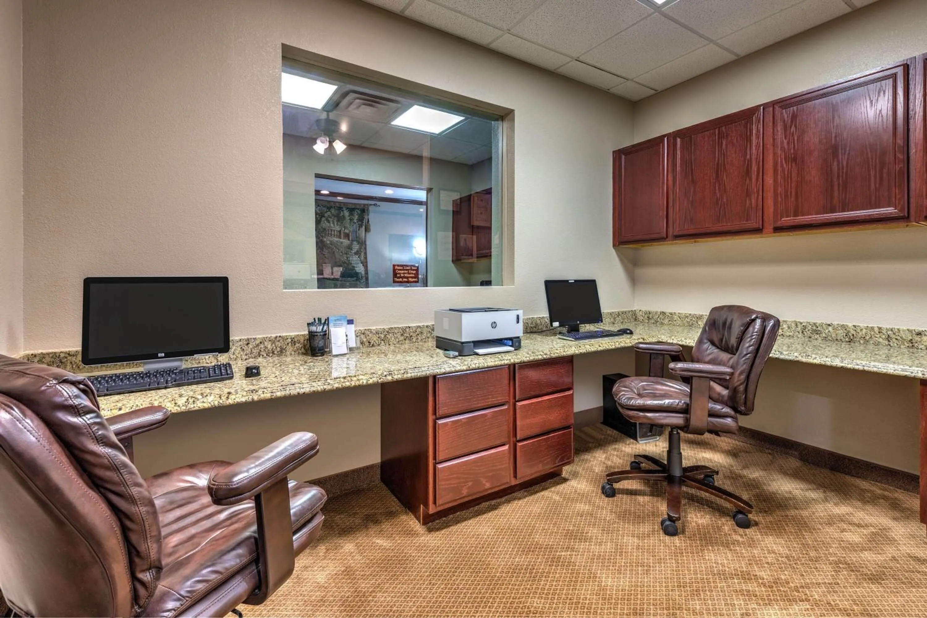 Business facilities in La Quinta by Wyndham Marble Falls