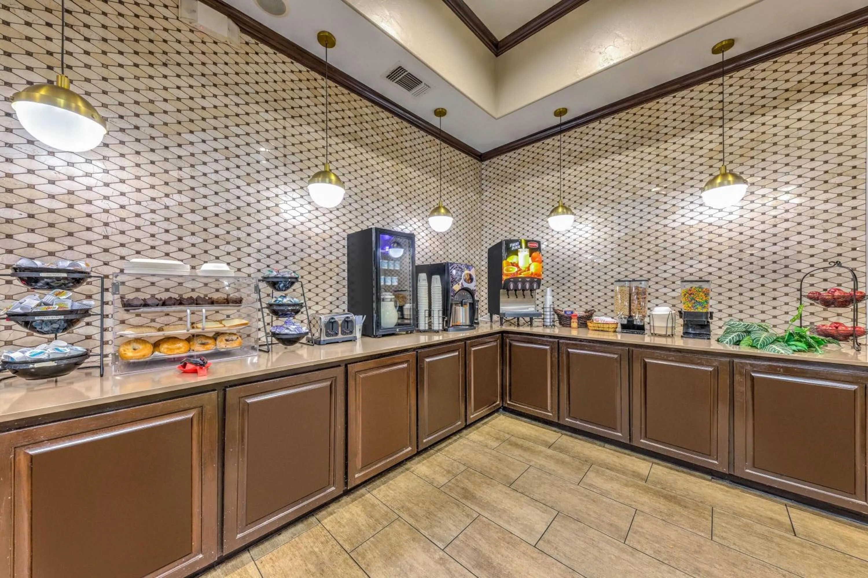 Breakfast in La Quinta by Wyndham Marble Falls