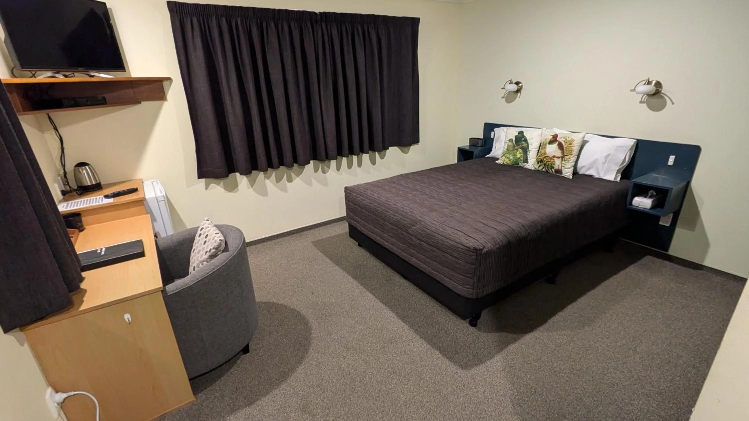 Bedroom, Bed in The Peninsula Kaikoura