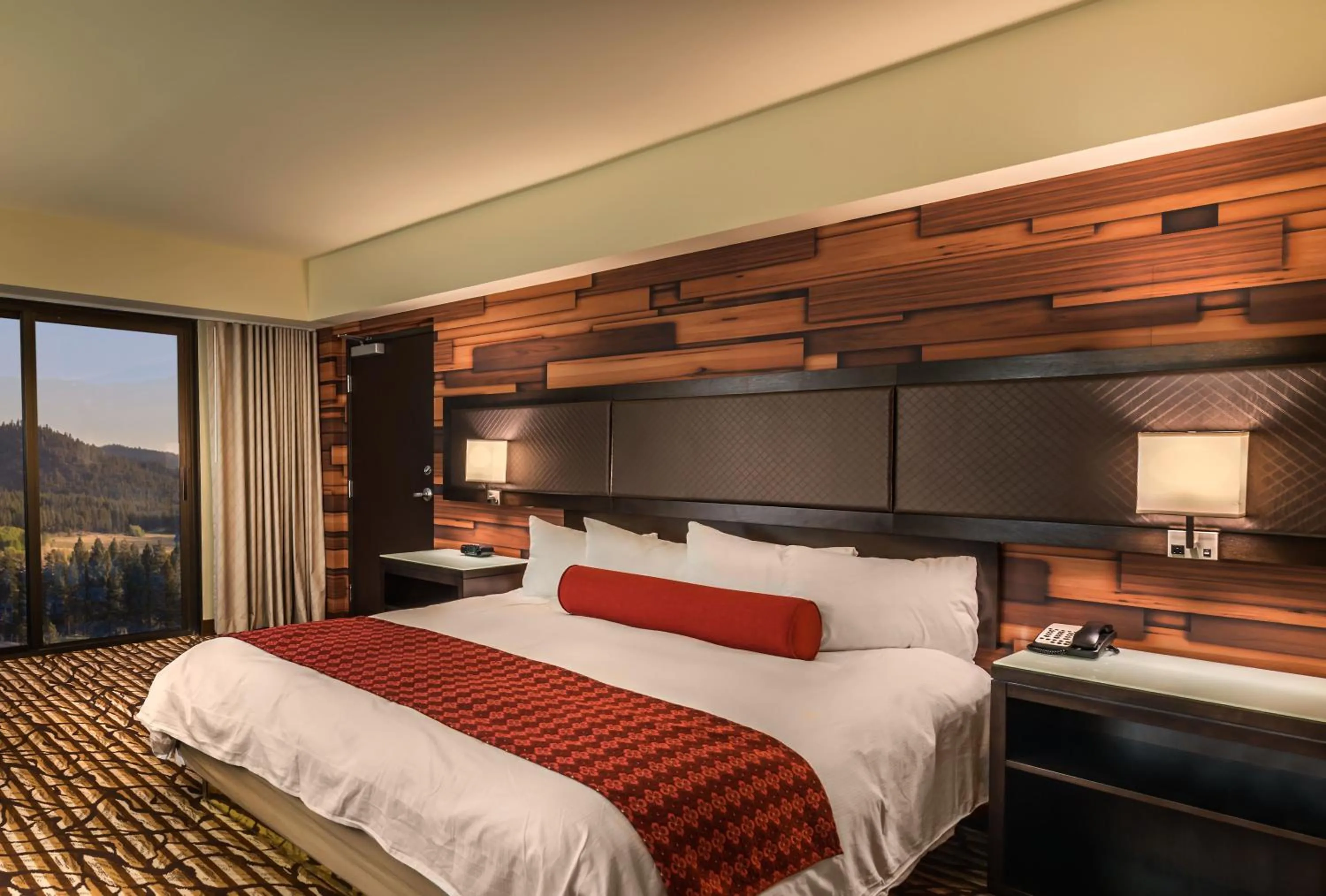 Bed in Bally's Lake Tahoe Casino Resort