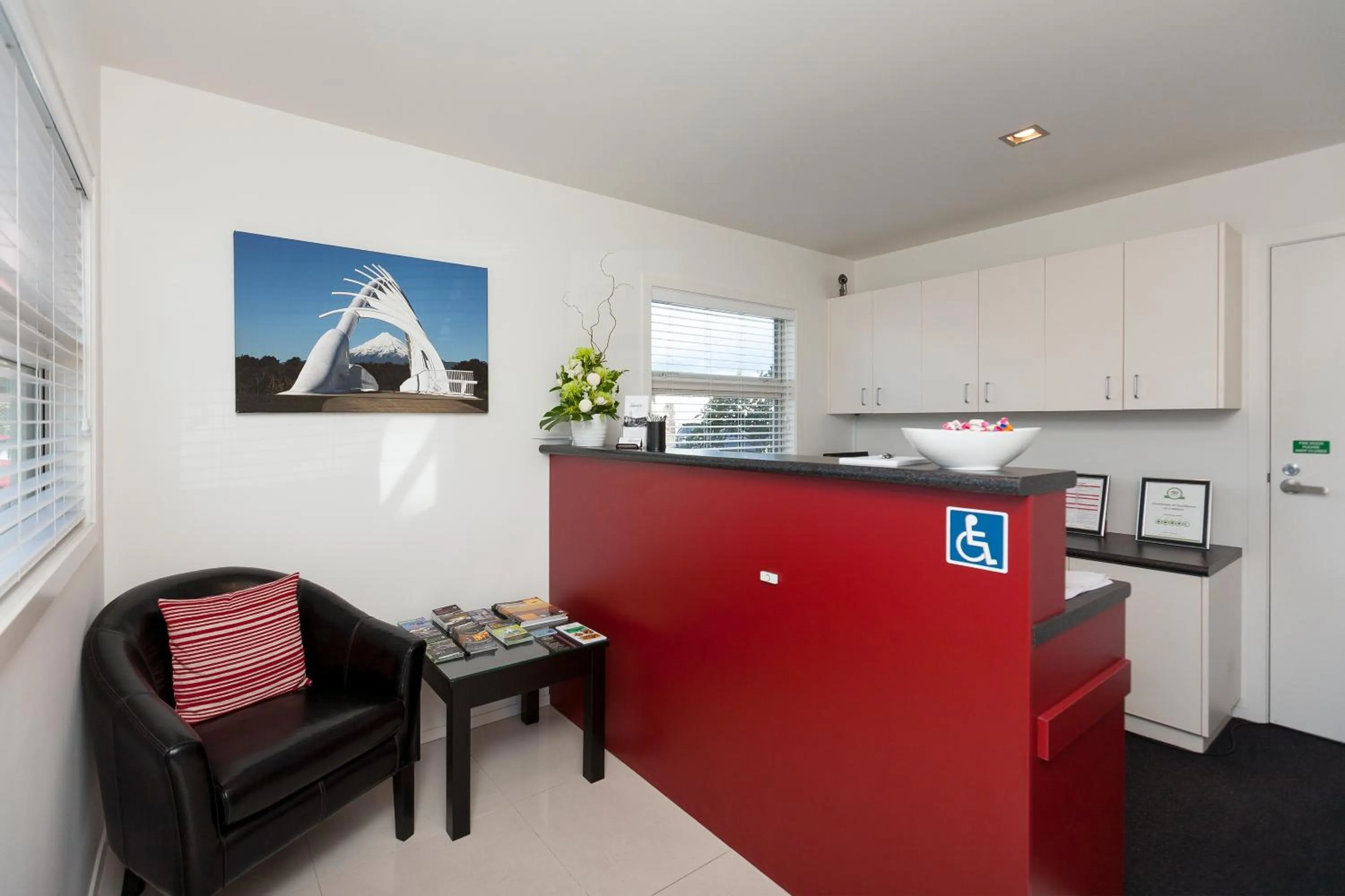 Facade/entrance in The Dawson Motel