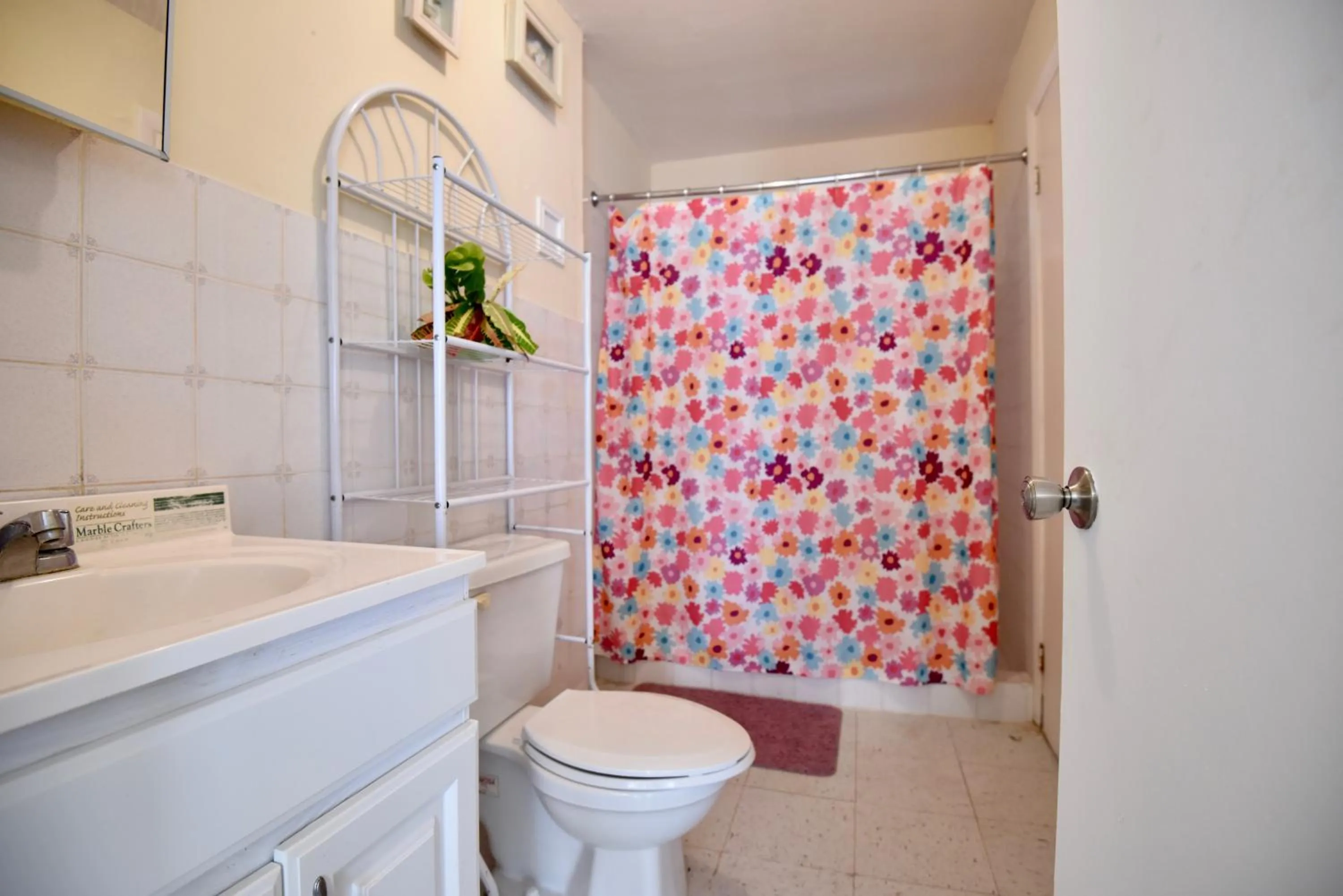 Toilet in Nathan's Lodge