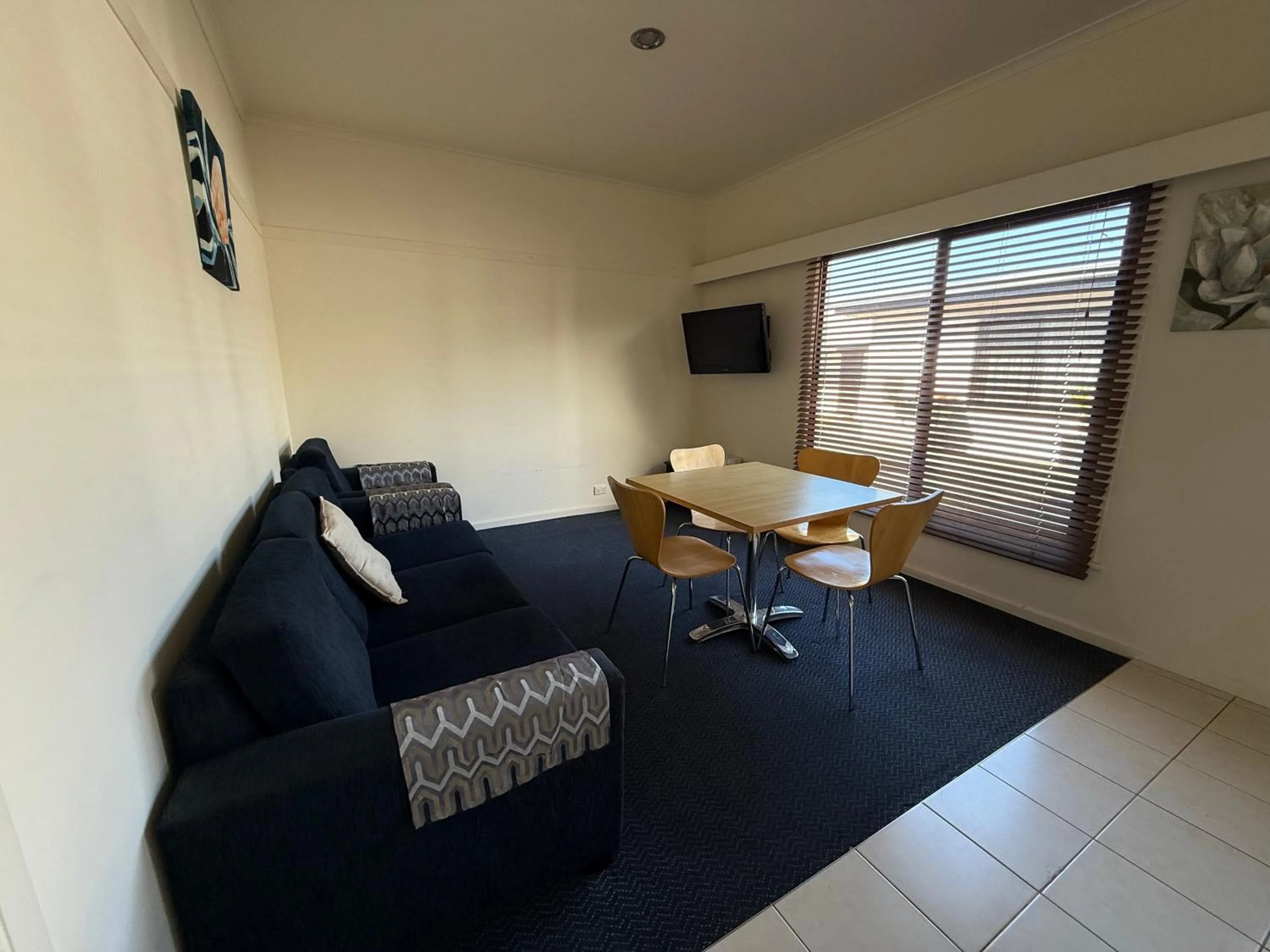 Dining area in Heyfield Motel and Apartments