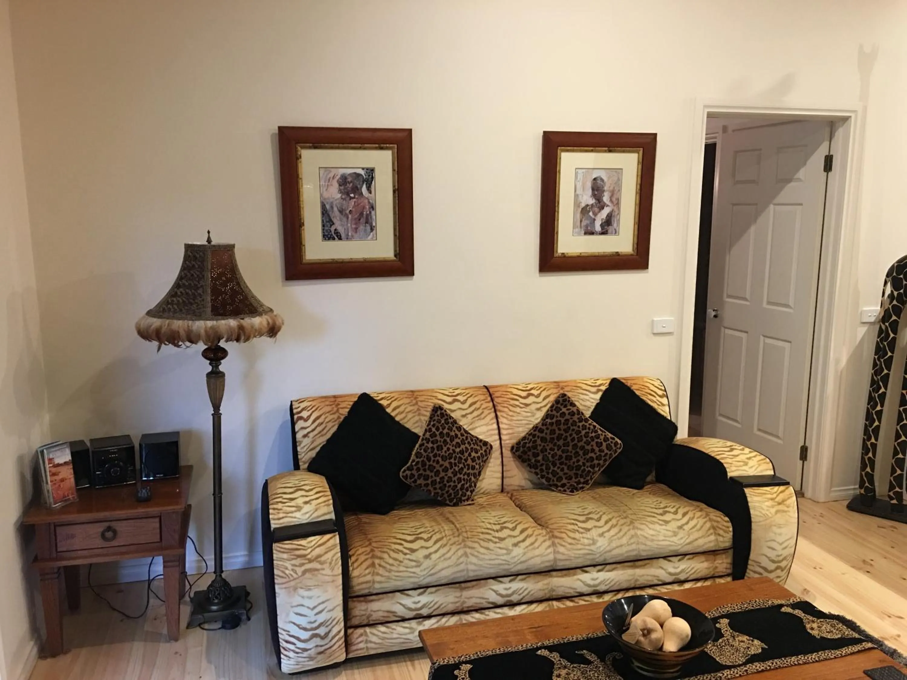 Living room in Weeroona Bed And Breakfast