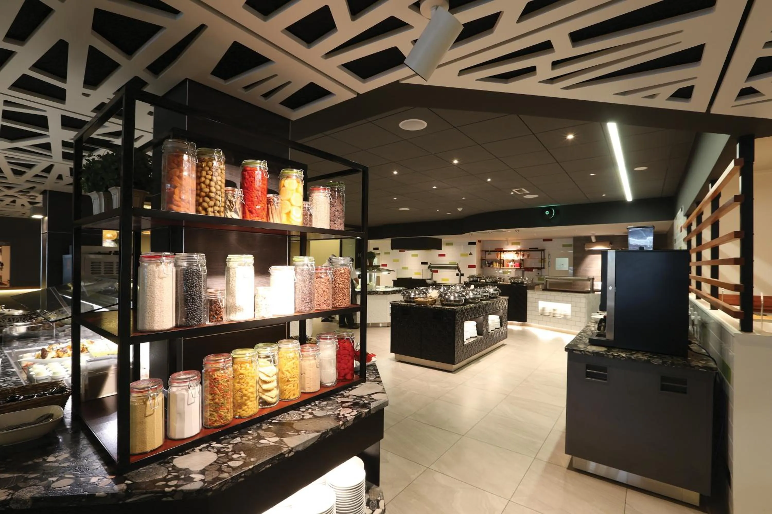 Dining area in The Devon Hotel A Heritage Hotel