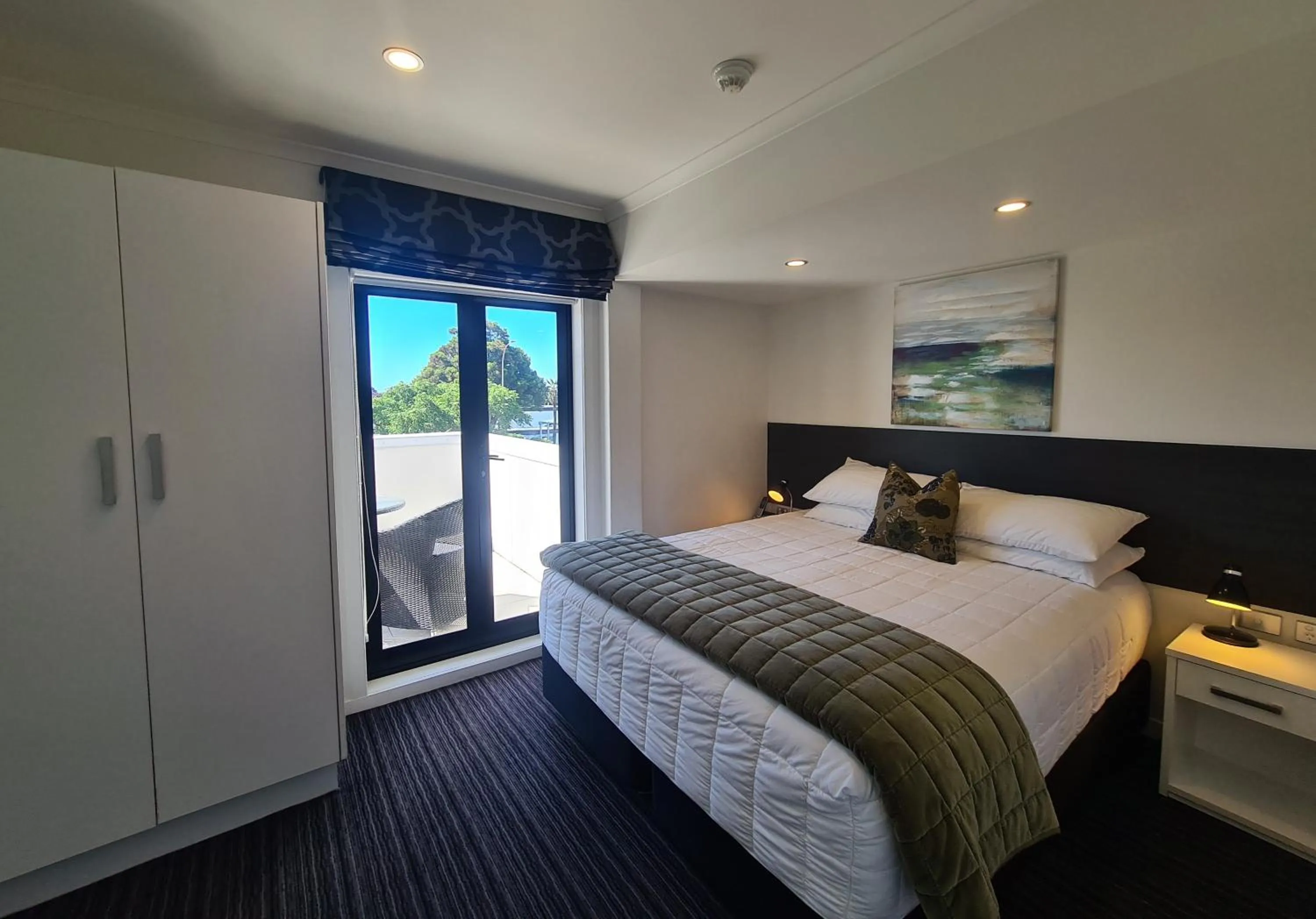 Bed in The Devon Hotel A Heritage Hotel