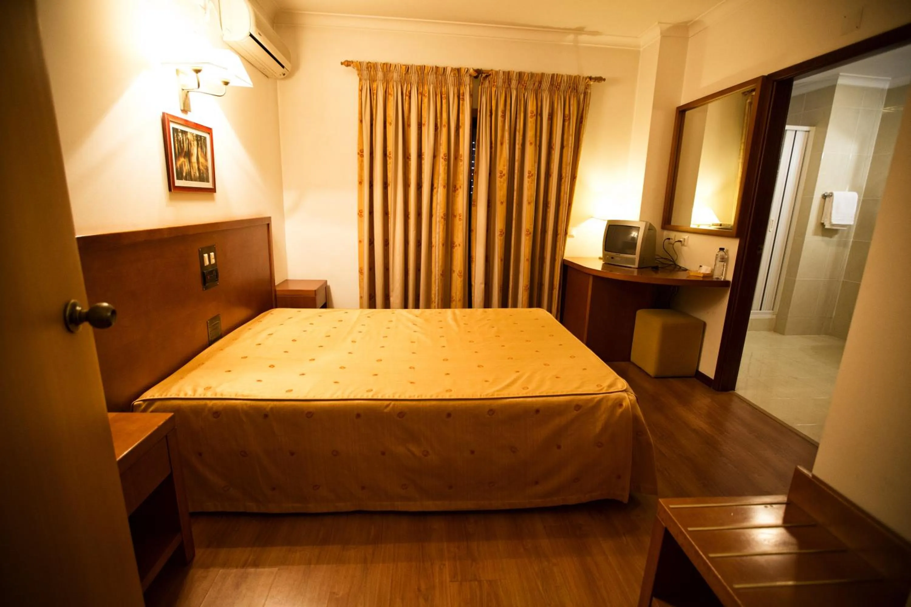 Photo of the whole room, Bed in Hotel Santa Mafalda