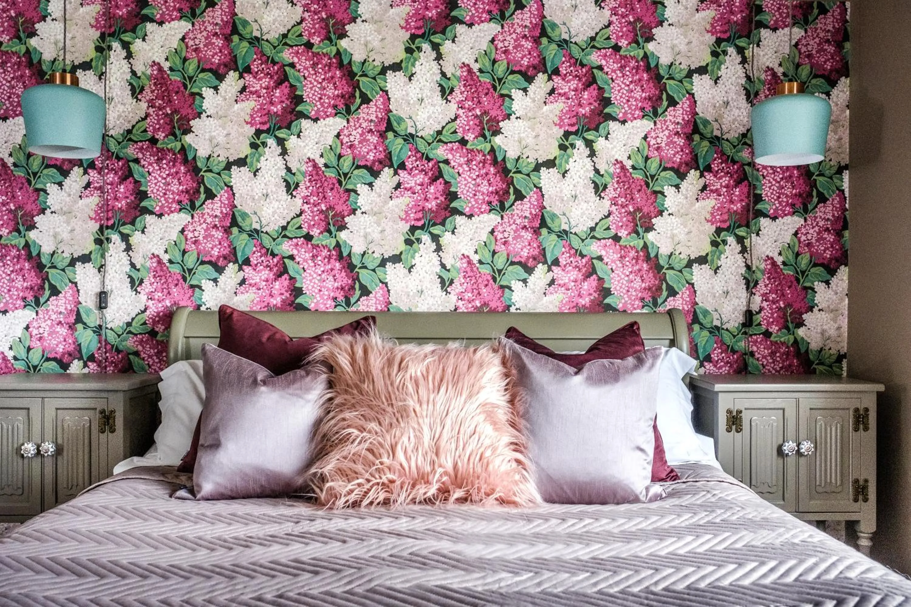 Bed in The Cricketers Clavering