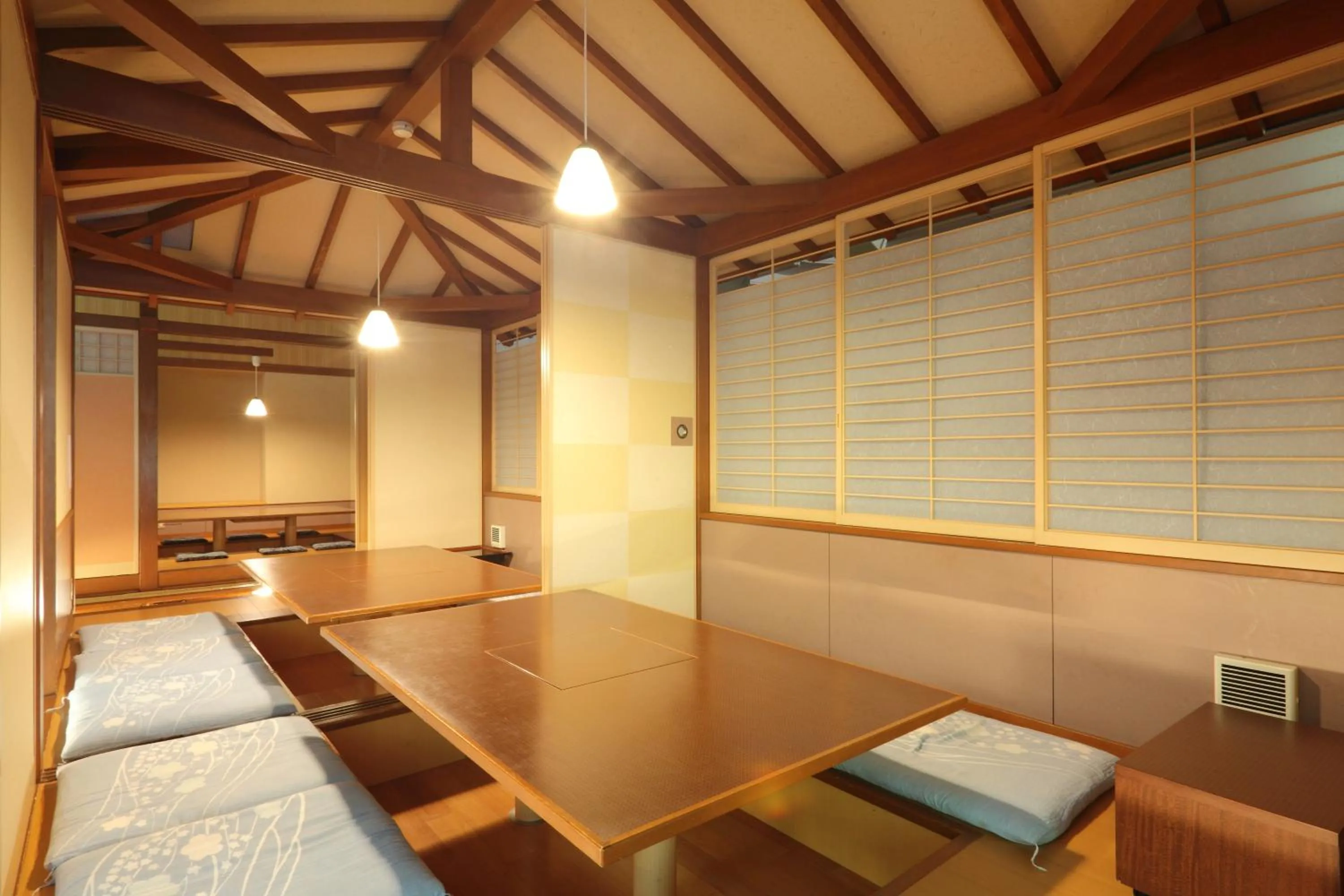 Restaurant/places to eat in Hotel Futaba