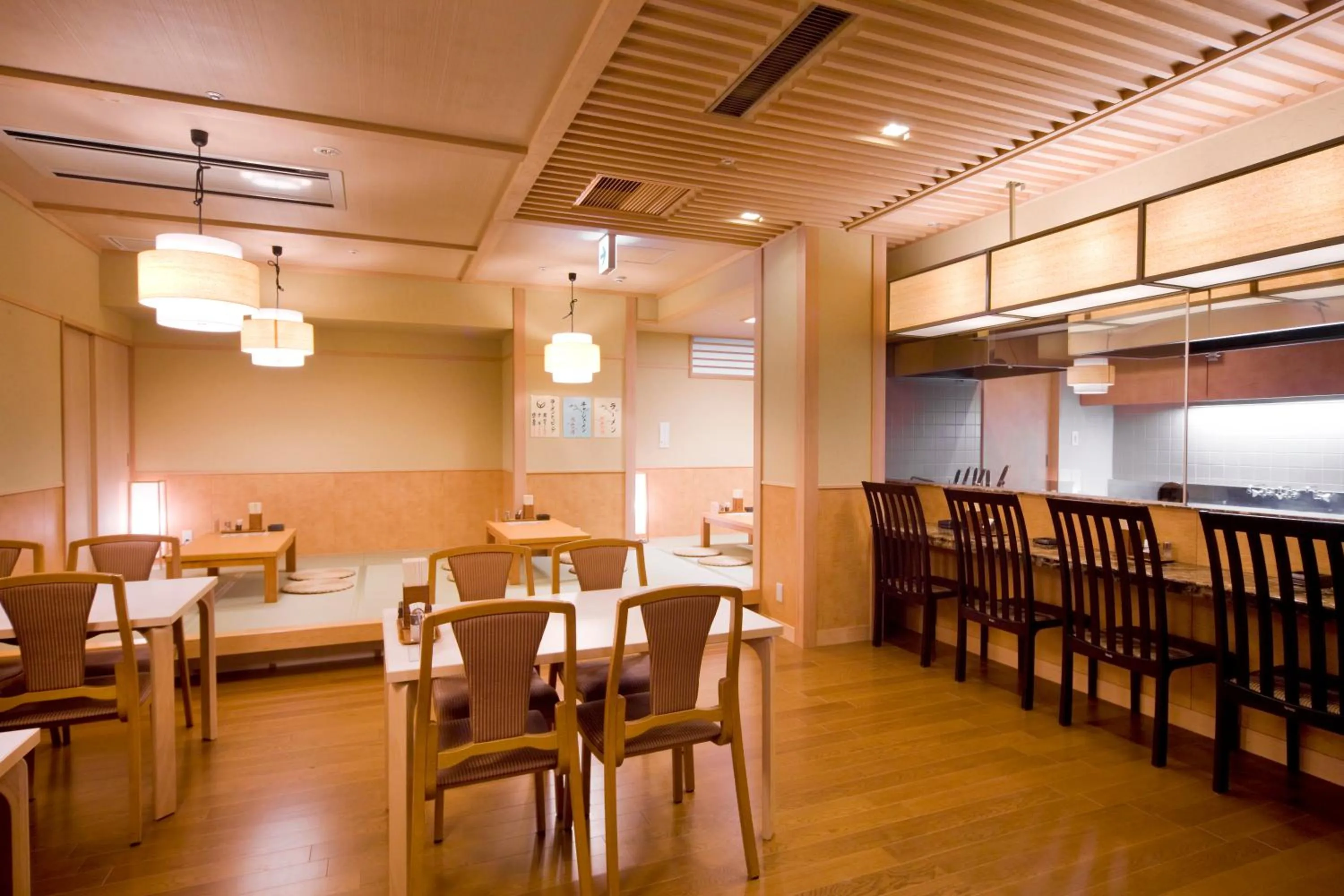 Restaurant/places to eat in Hotel Futaba