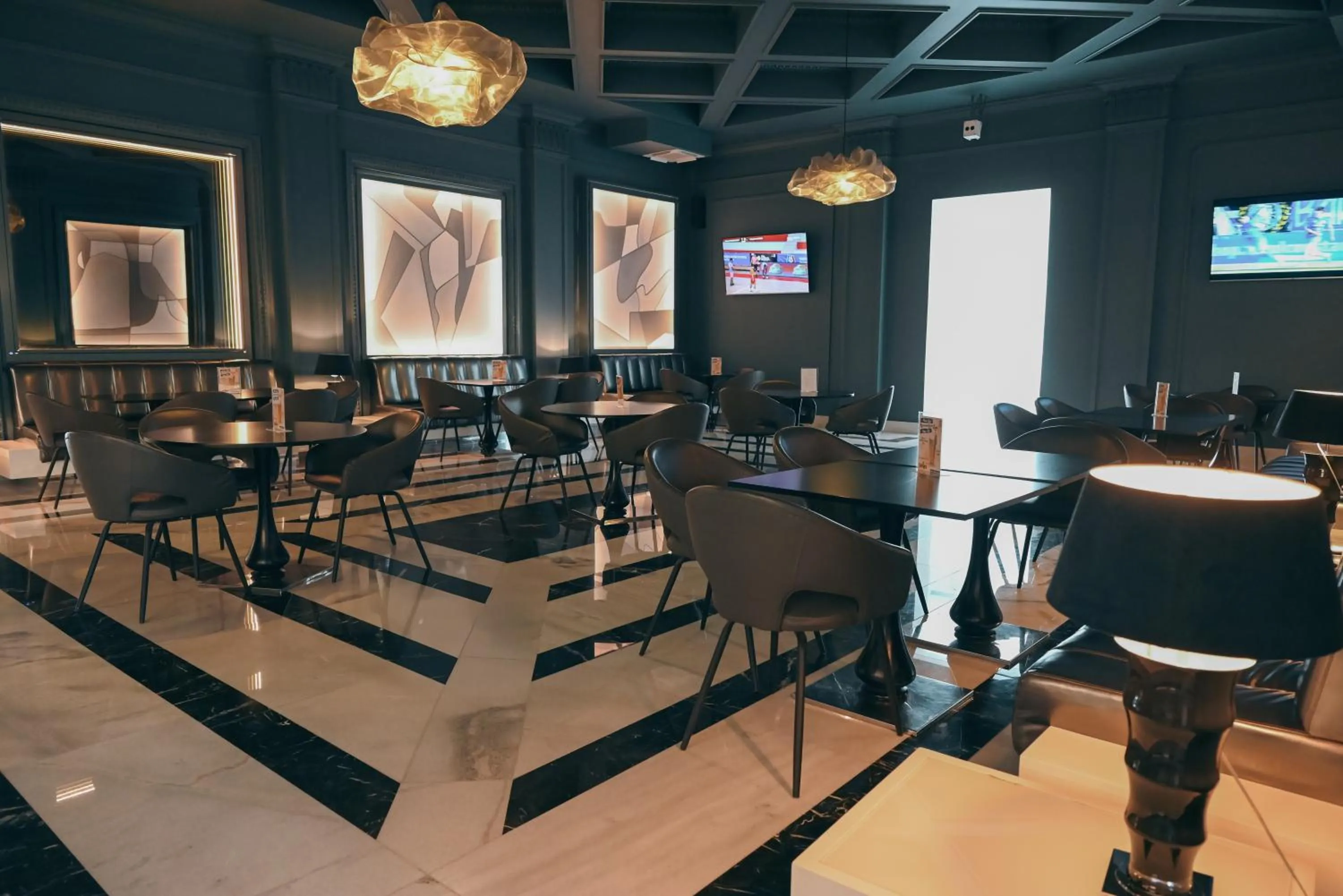 Lounge or bar in Iaki Conference & Spa Hotel