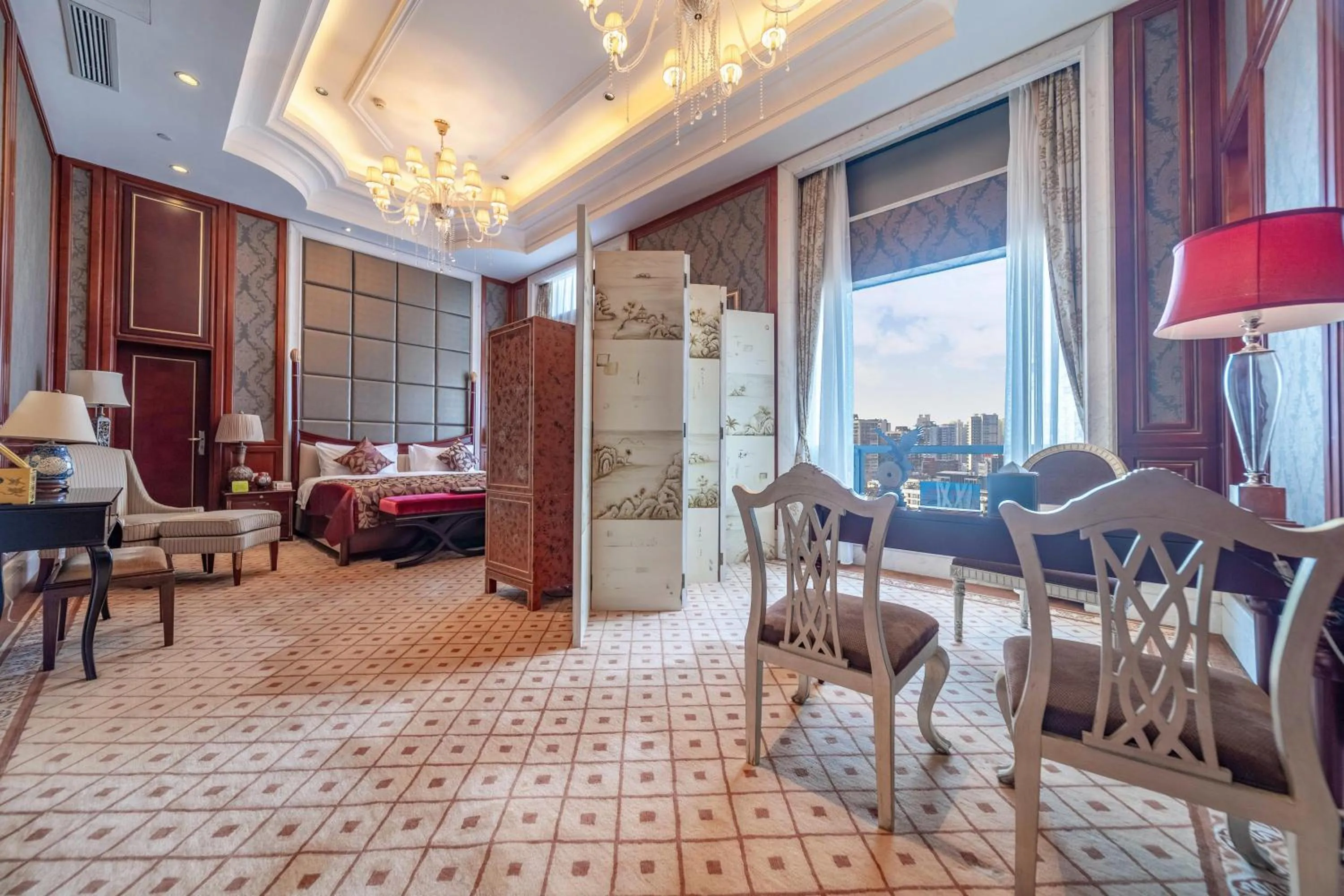 Seating area in Ramada Yichang Hotel