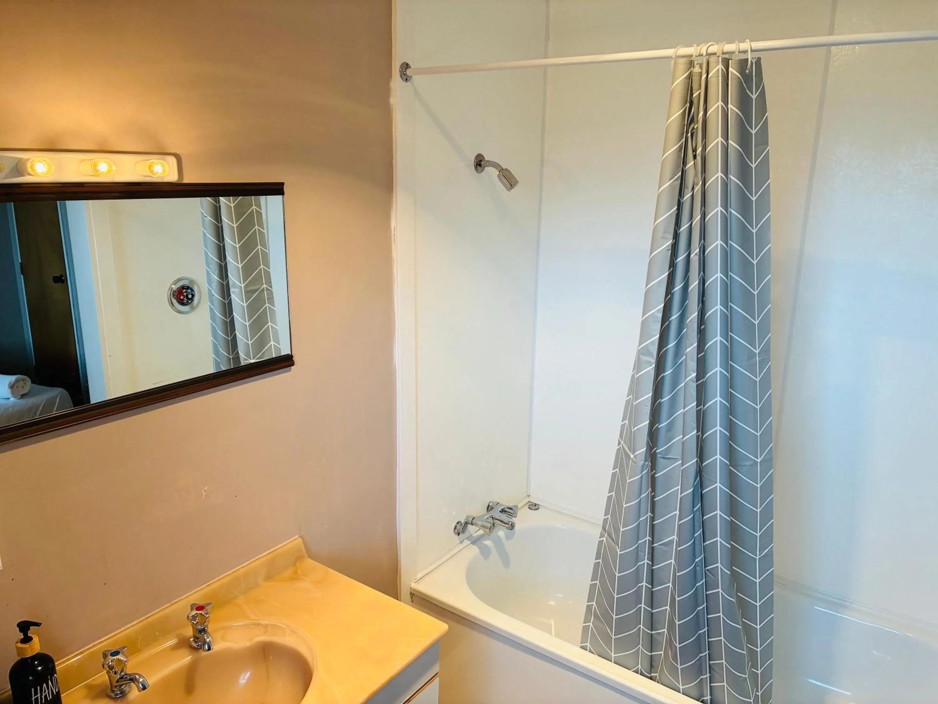 Bathroom in Awatea Park Motel