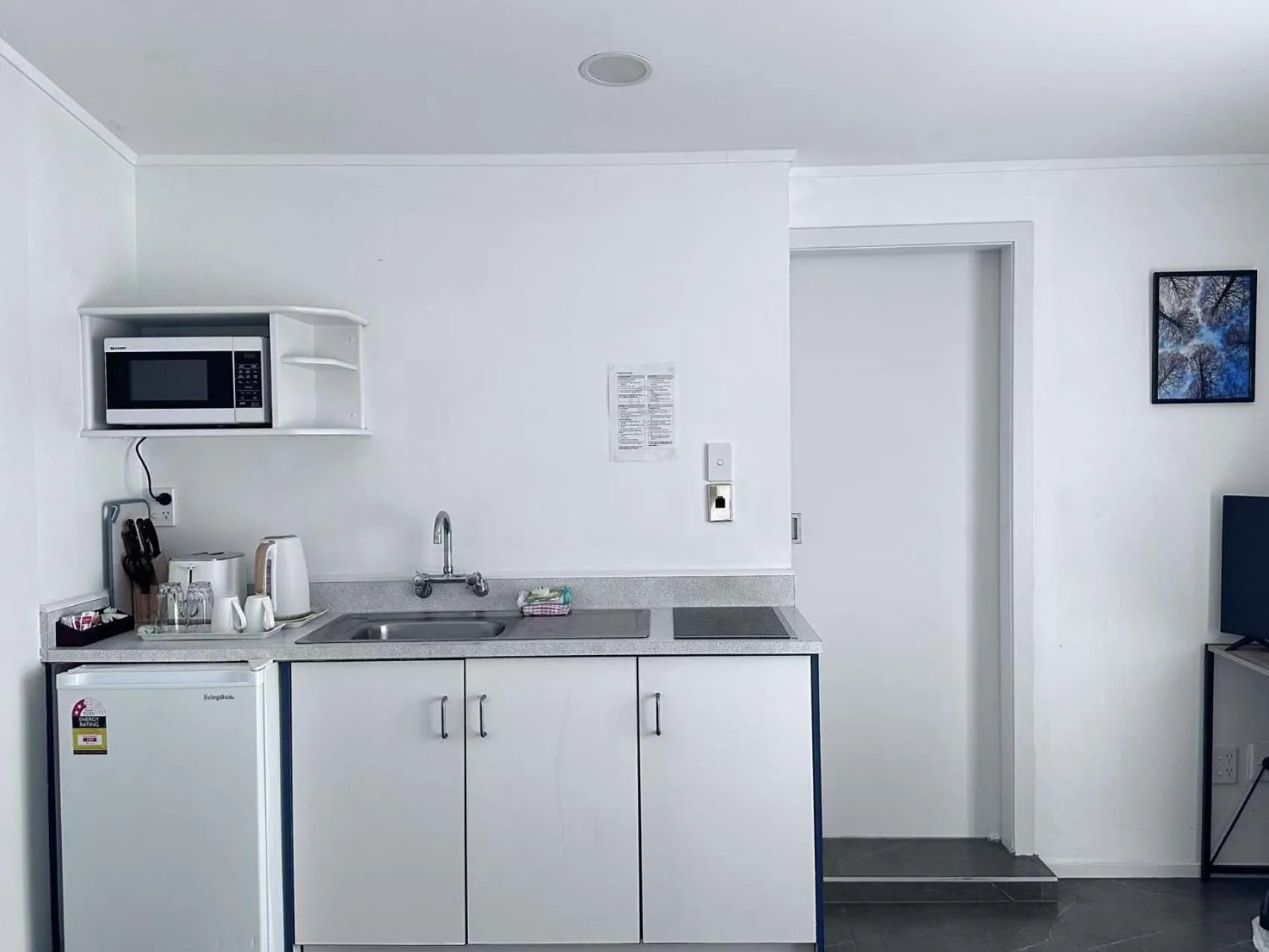 Kitchen or kitchenette in Pure Motel