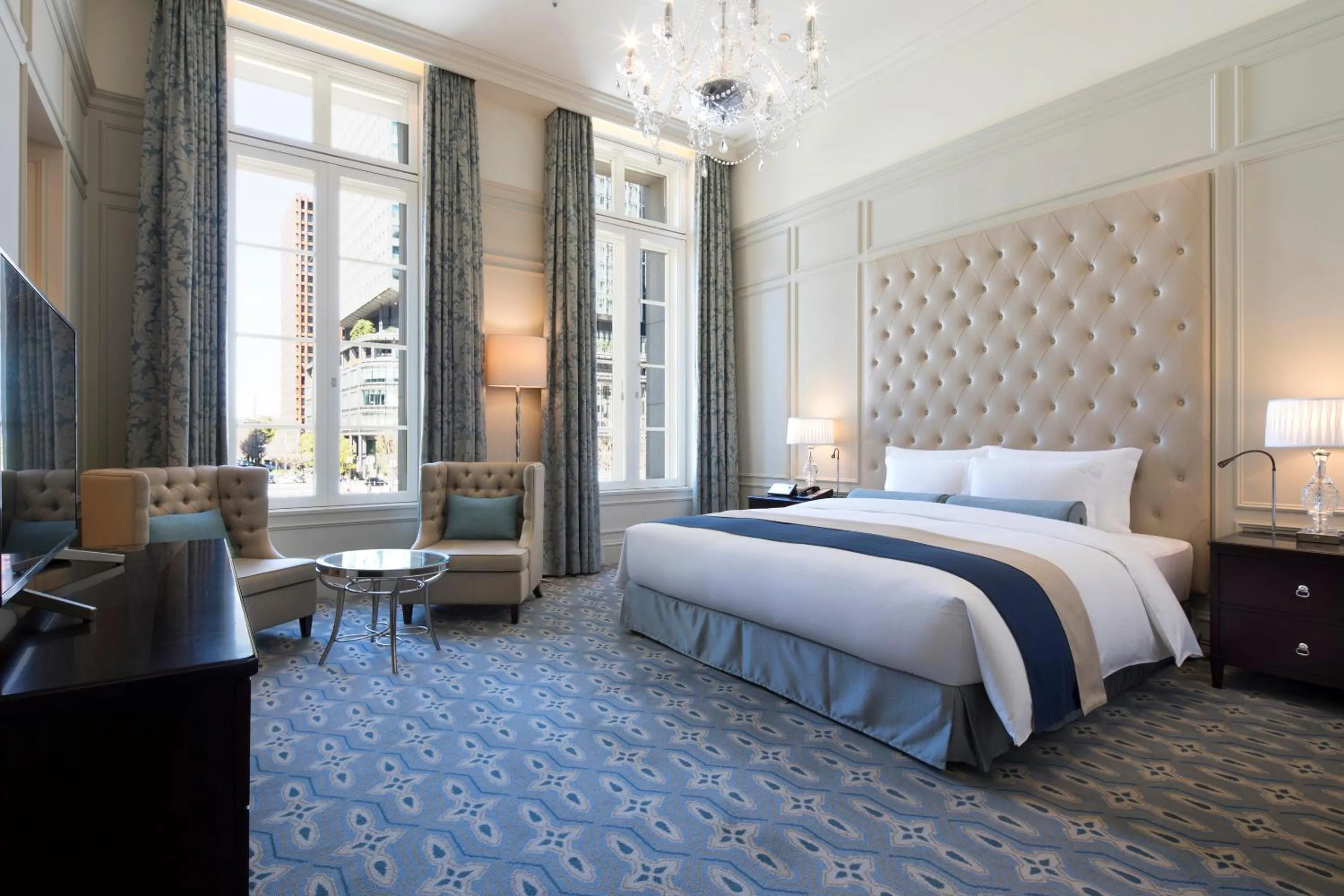 Photo of the whole room, Bed in The Tokyo Station Hotel