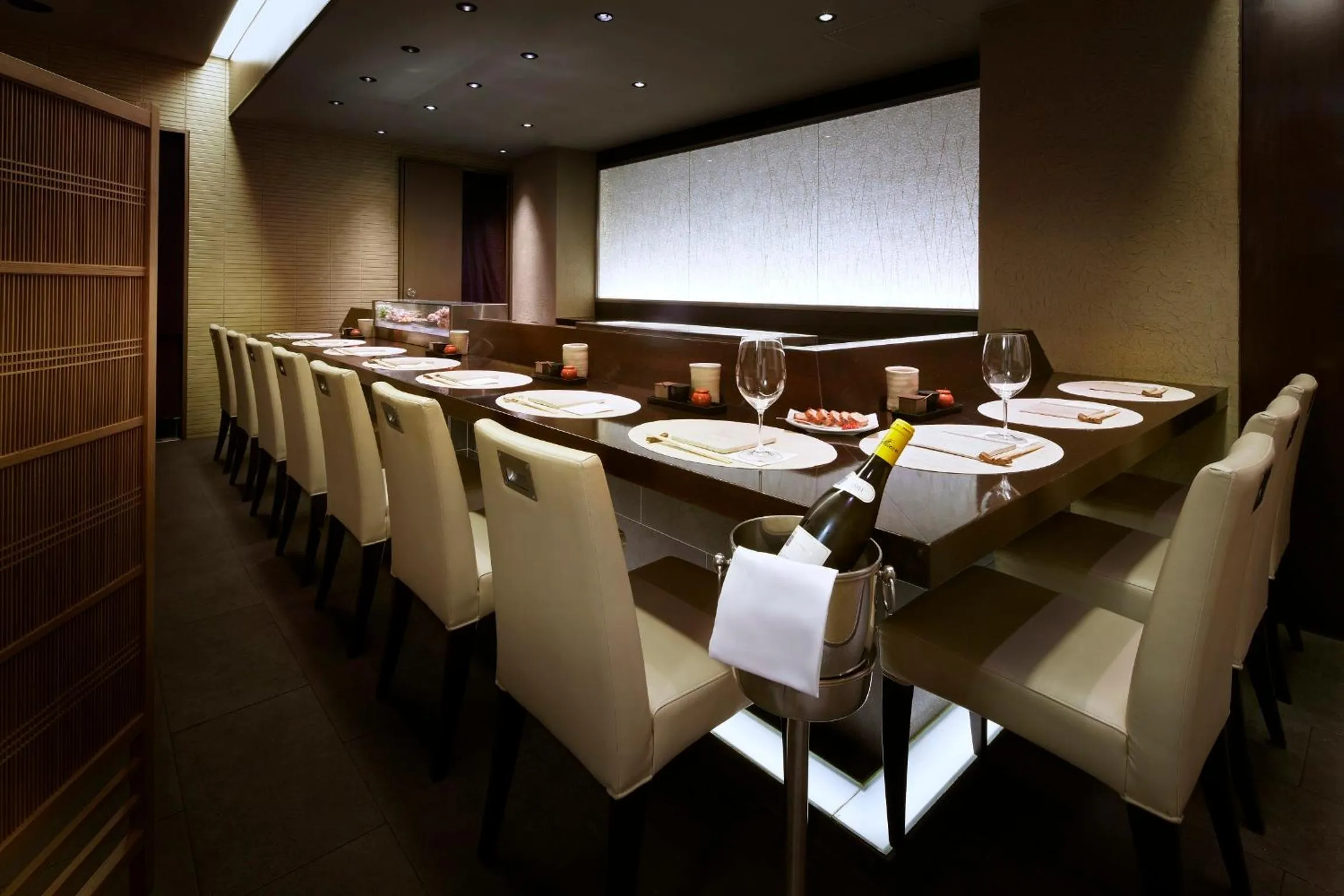 Restaurant/places to eat in The Tokyo Station Hotel