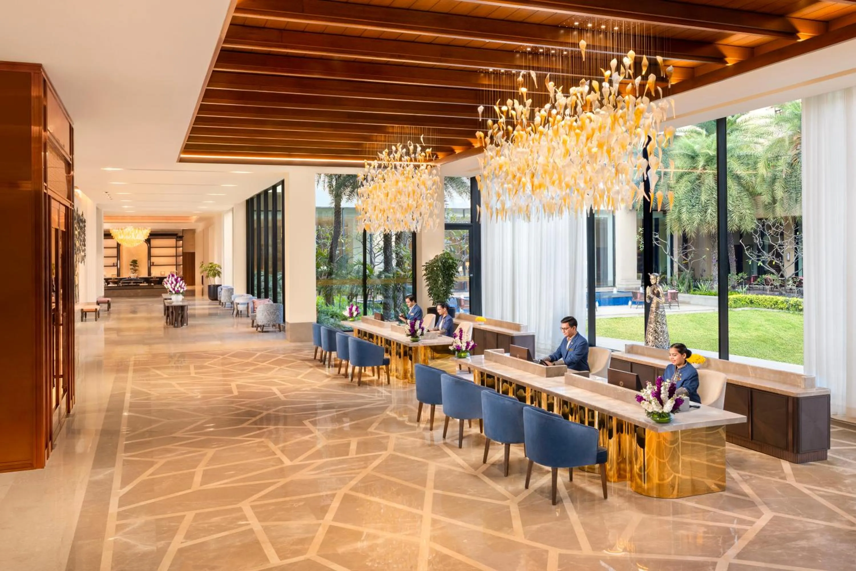 Lobby or reception in Taj Surajkund Resort & Spa, Delhi NCR